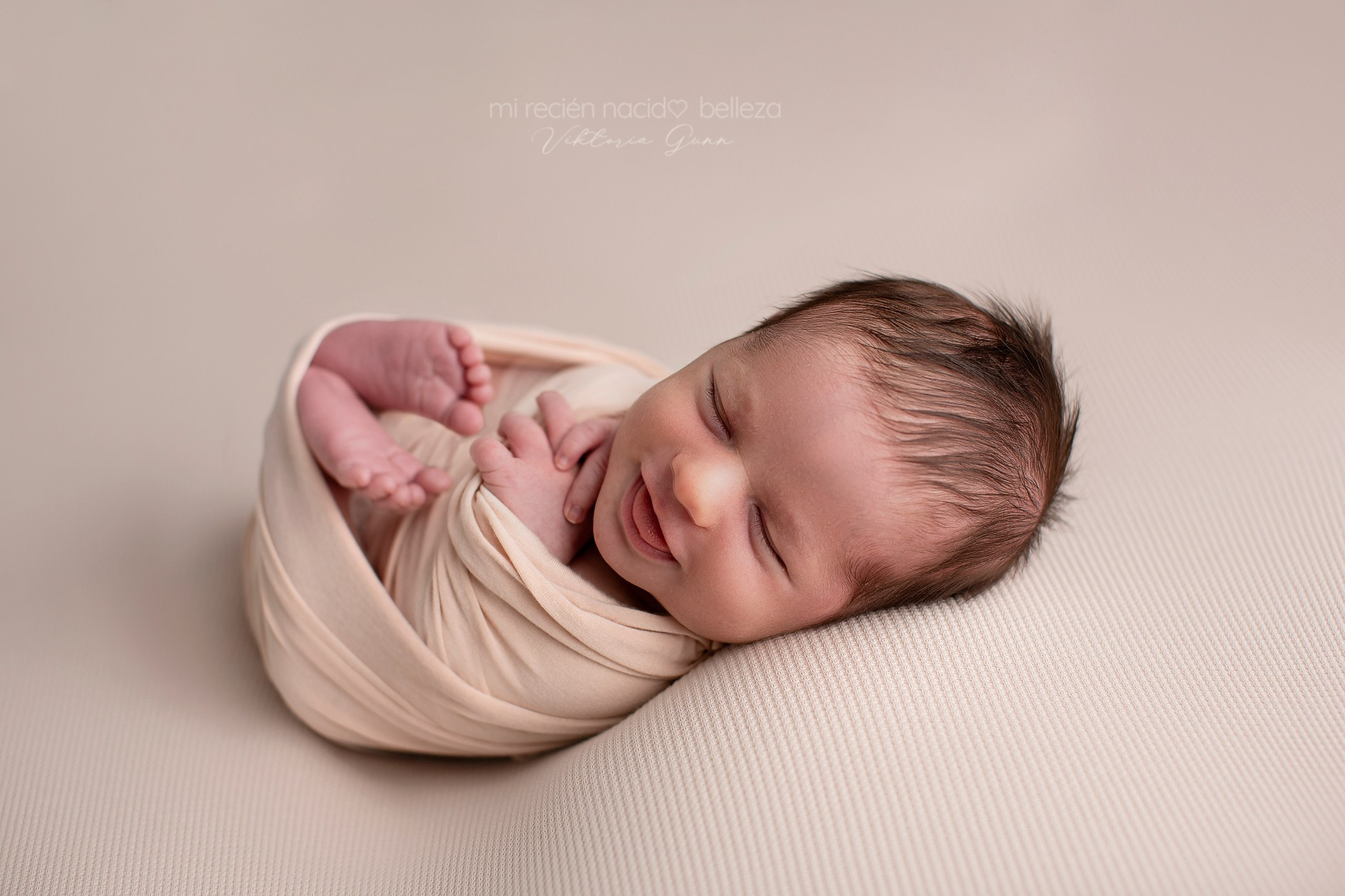 Новорожденные. Фотограф в Испании: Бенисса, Кальпе, Бенидорм, Аликанте Виктория Гунн
