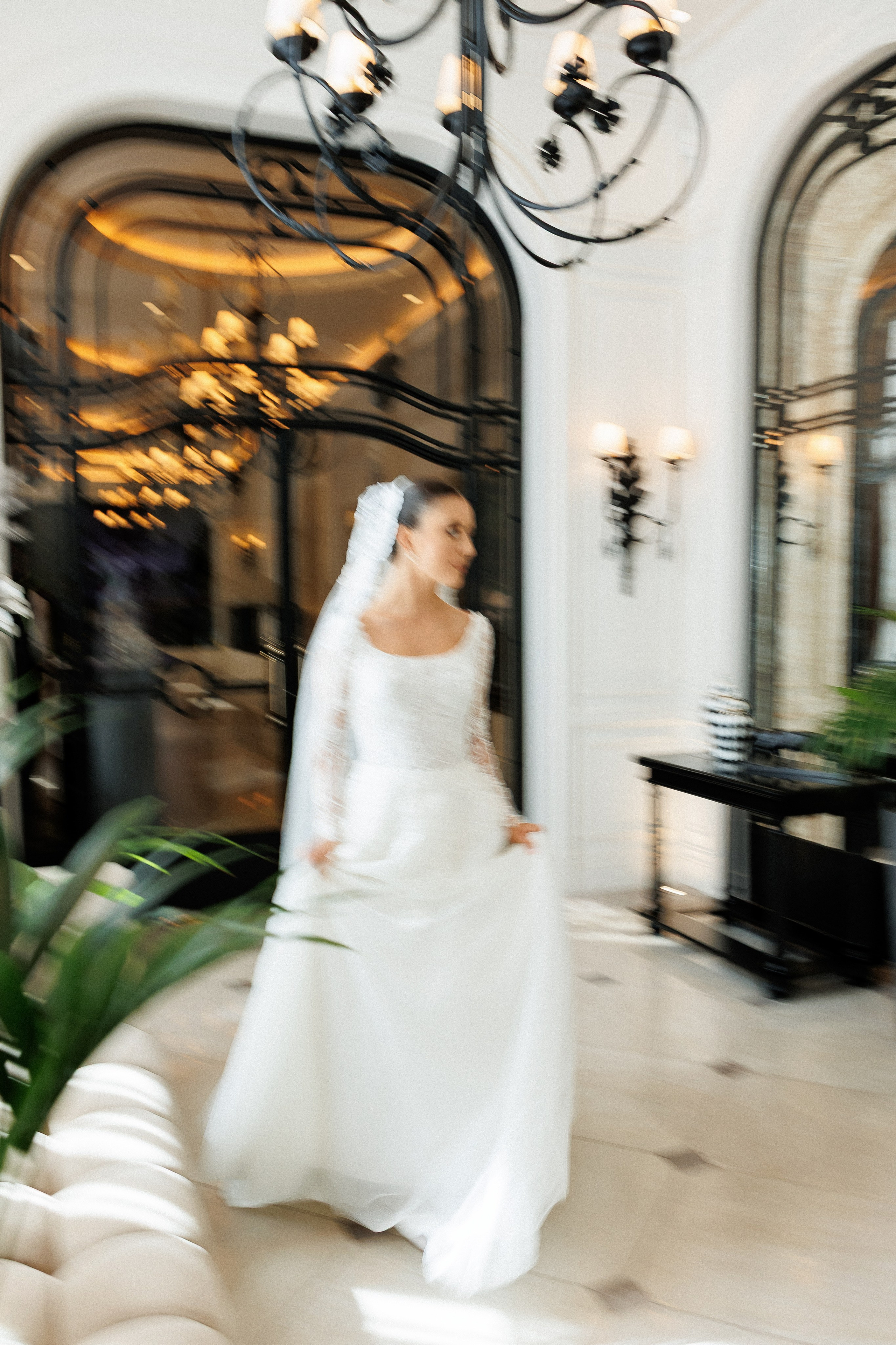 Serghei & Erica — Queen Residence. Servicii Foto și Video 067188353