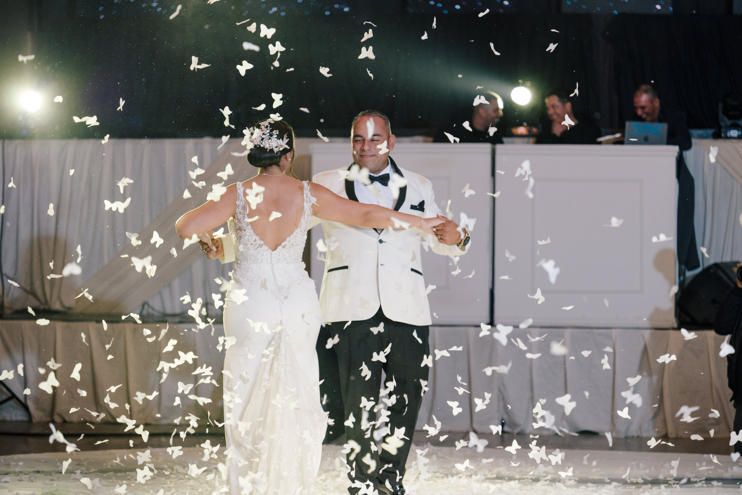 Alejandra y Salvador. Principal