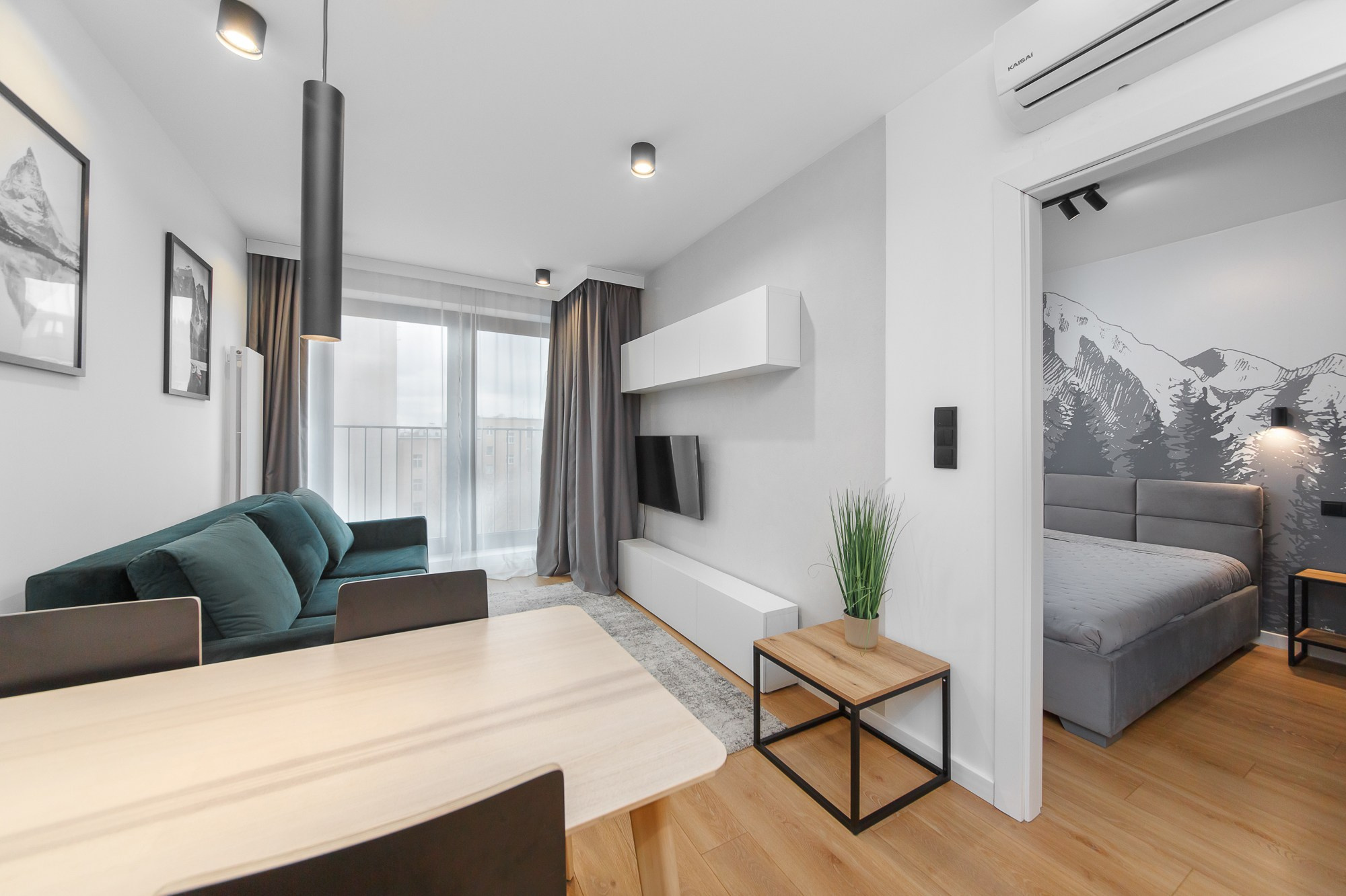 Fotografia nieruchomości, wnętrz, mieszkań, restauracji, biur i apartamentów. Wedding and portrait photographer in Poland Vitali Frozen