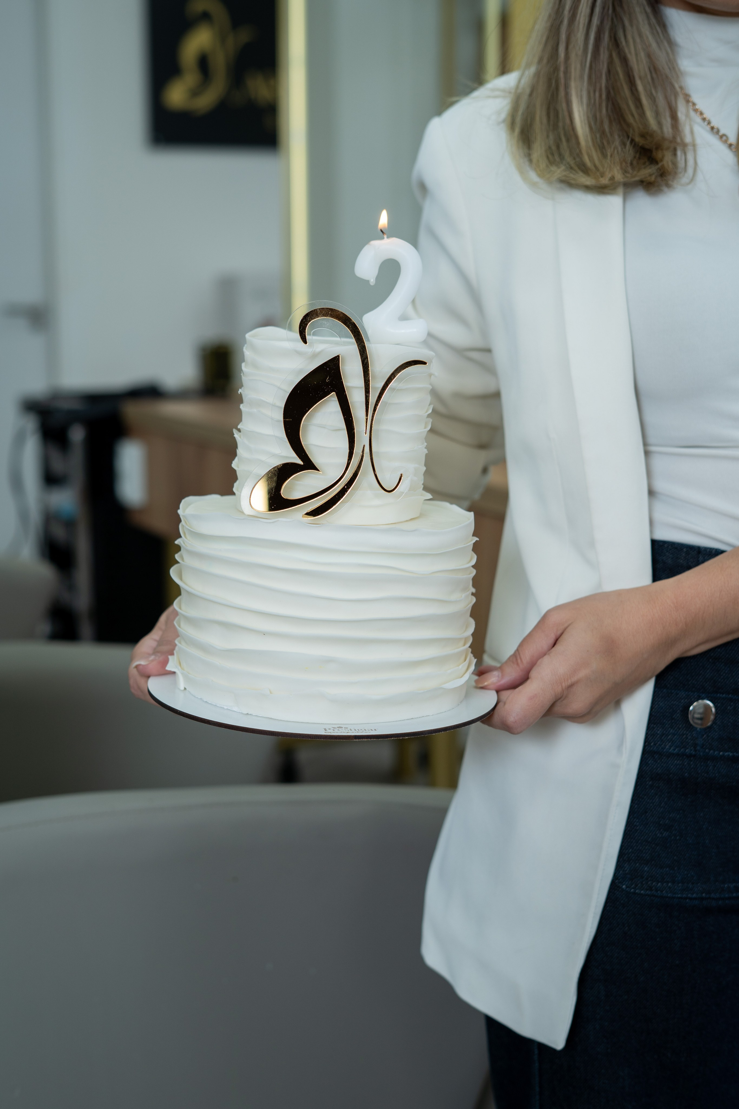 Kardeny Pimentel. Frames by Giovani Braga