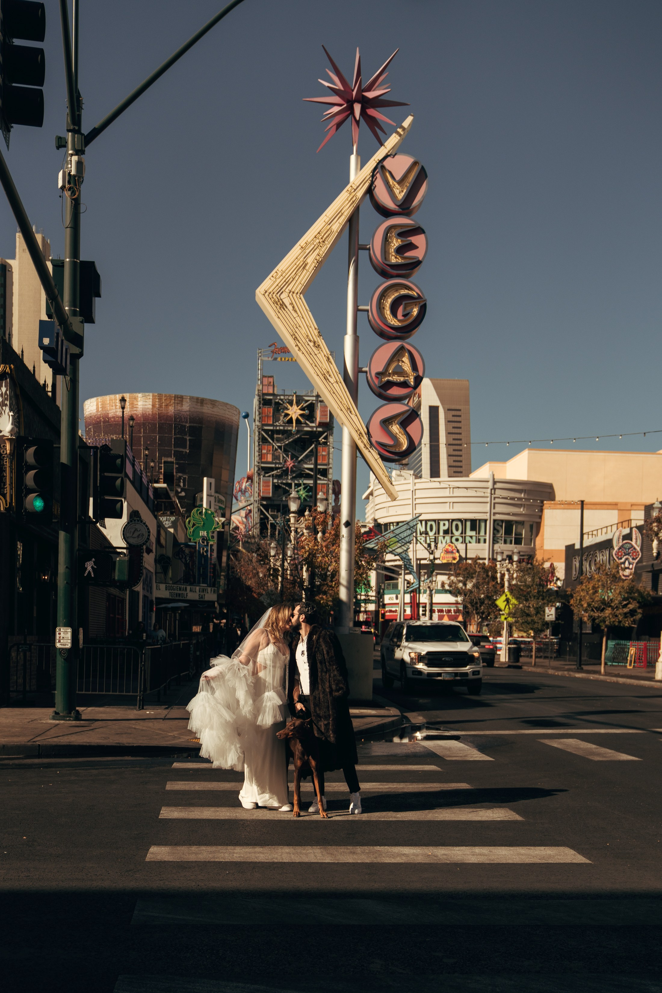 Lilya&Areg. Wedding & elopement photographer Viktoriya Kravtsov. Las Vegas