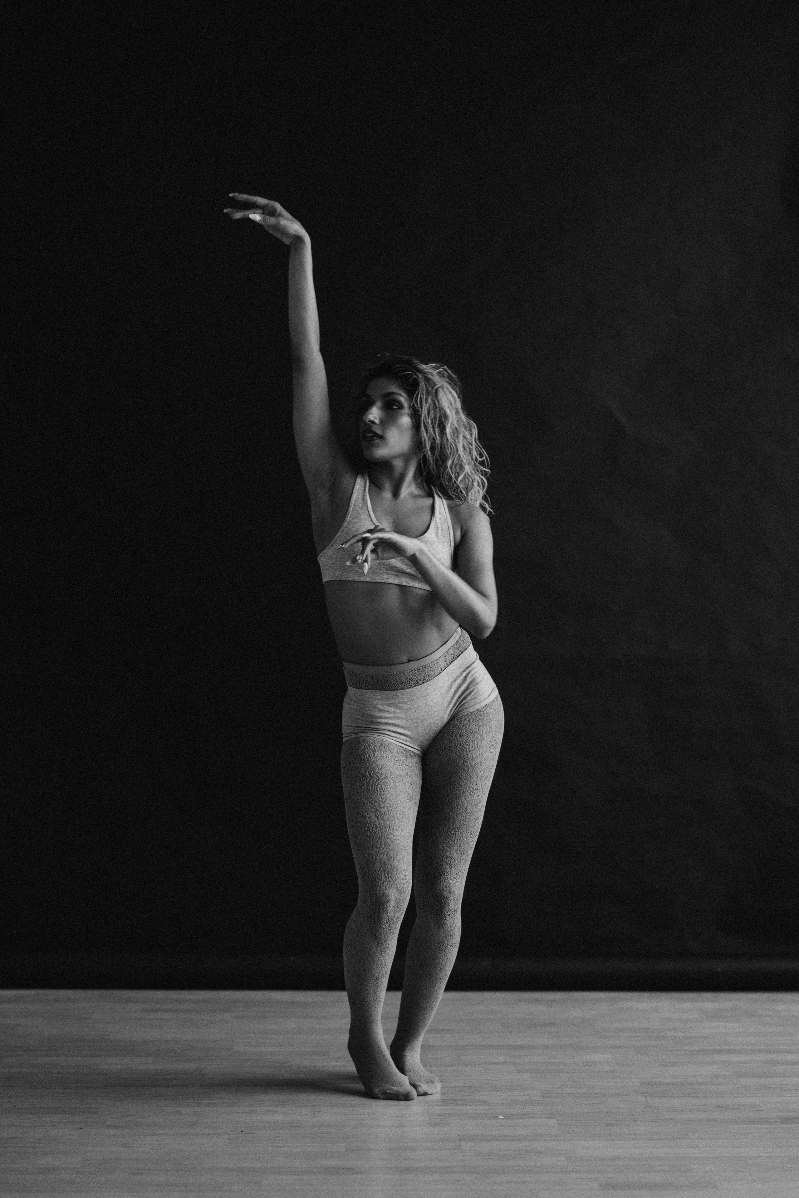 DANCERS. Victoria Olonen – Cinematic Portrait Artist | Helsinki & Europe