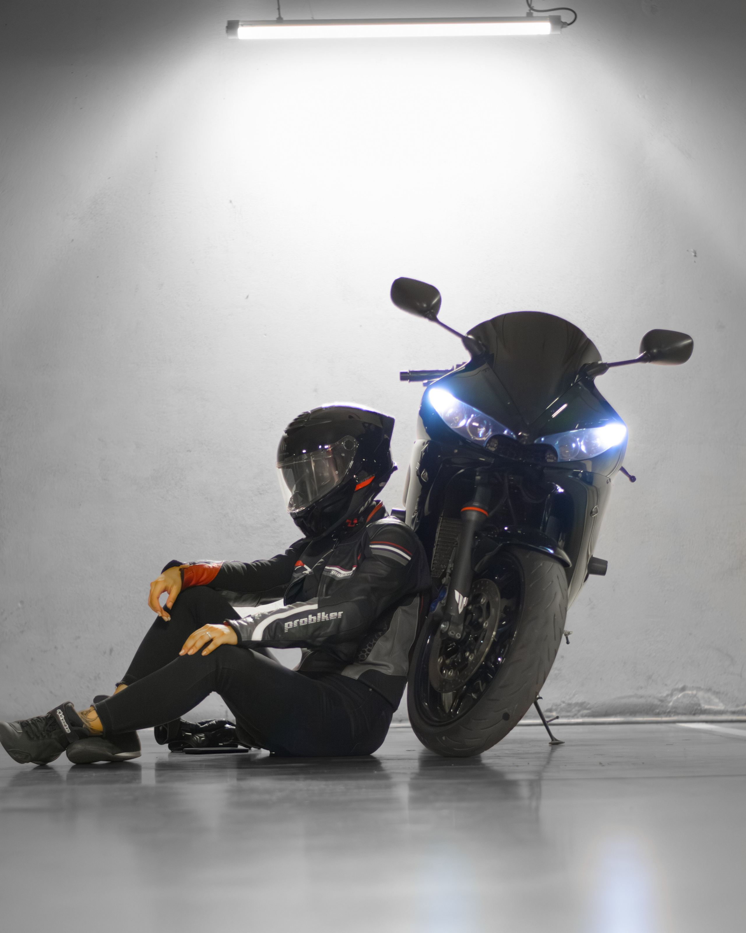 Yamaha R6. Johnnyshoots