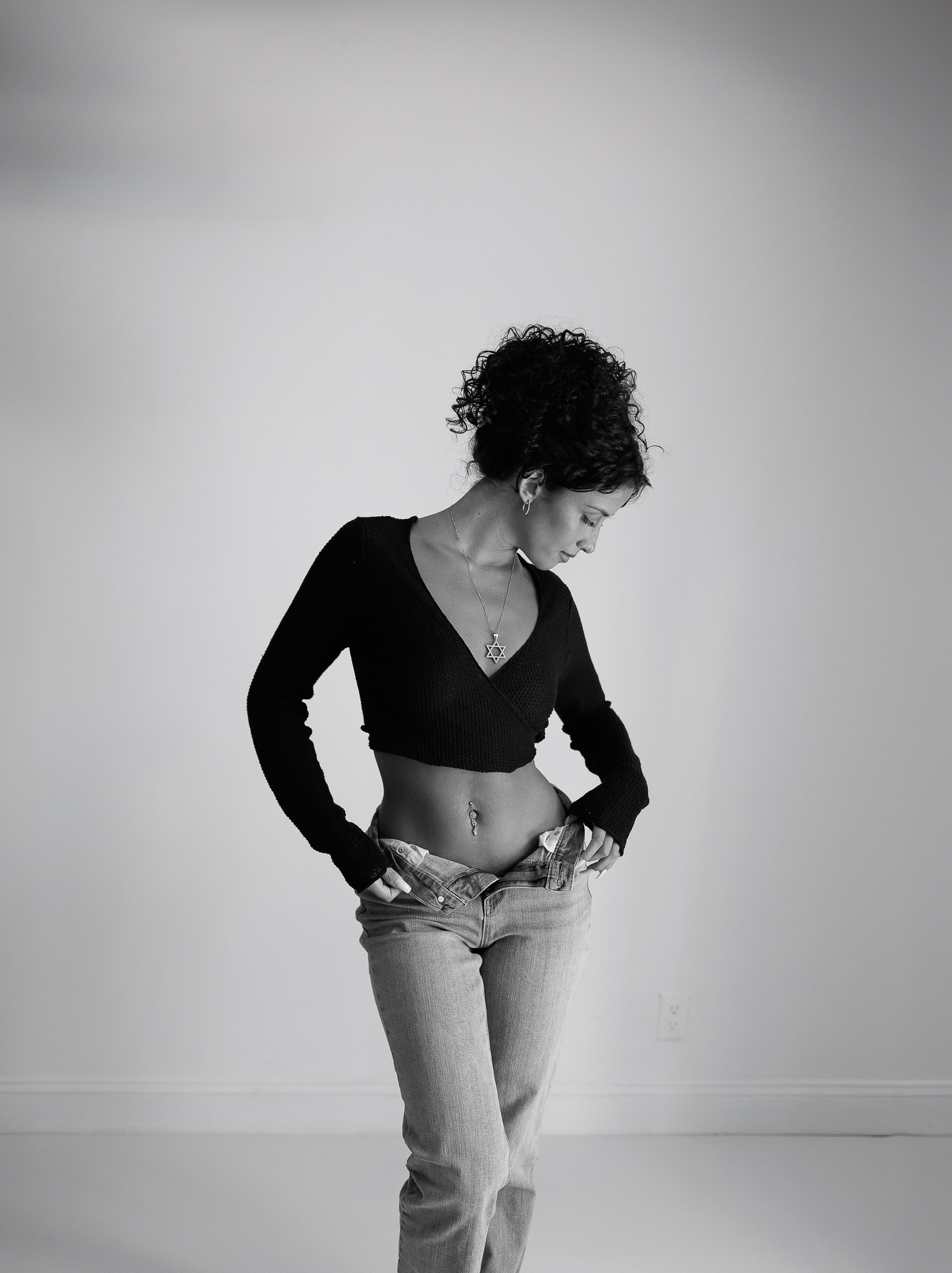 J. Rawnoir- Portrait photography by Daria Paliy.Timeless black&white portraits of women in NYC area