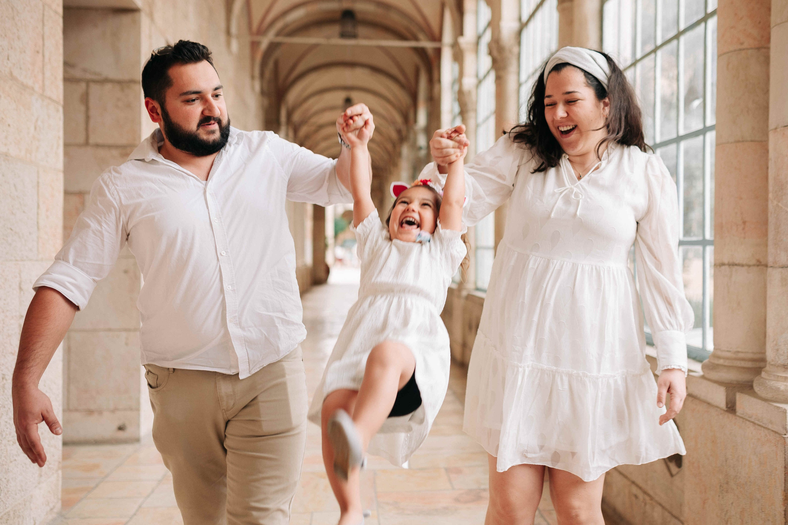 EXPECTING A BABY, JERUSALEM. PHOTOGRAPHER IN ISRAEL