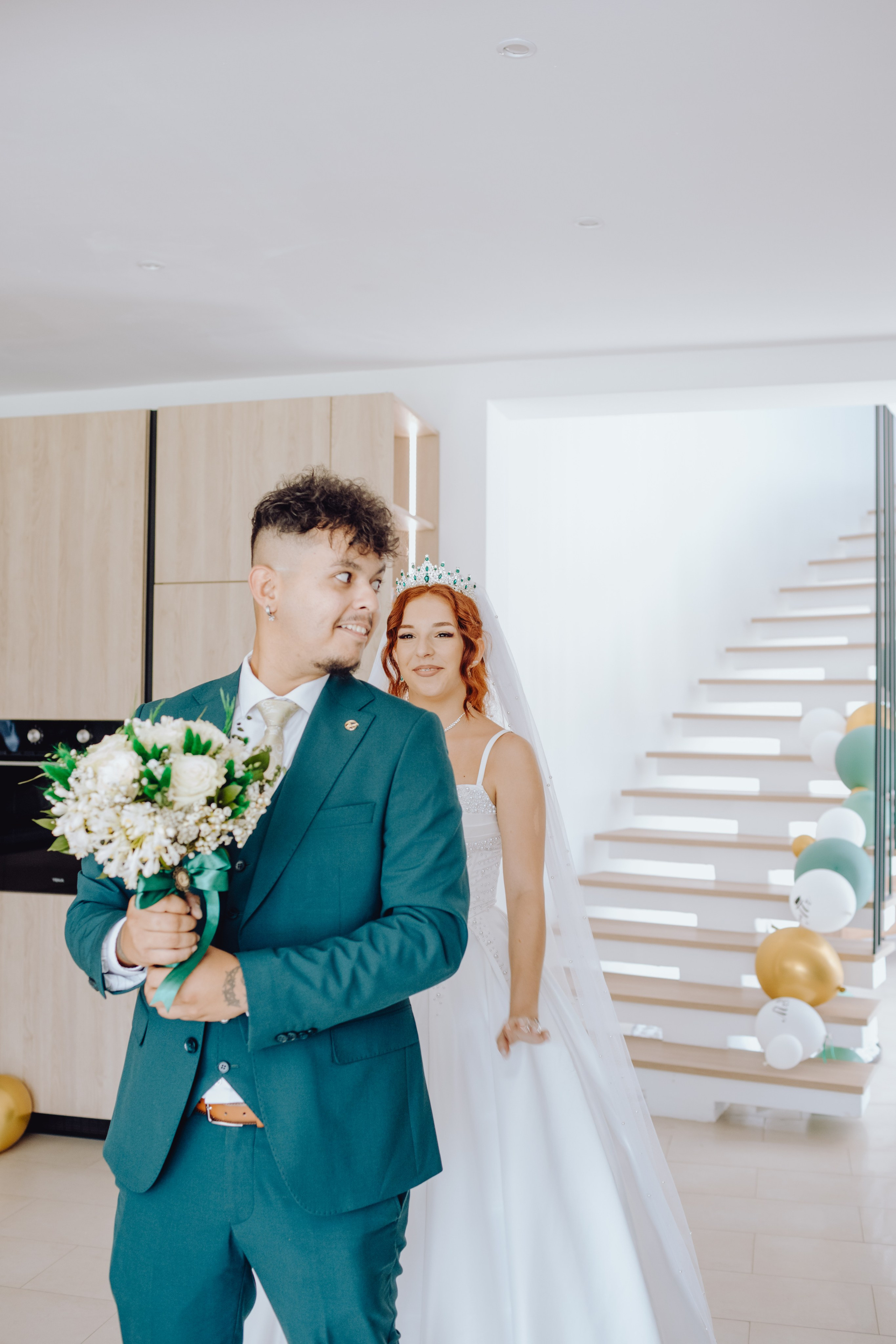 Paul & Maria. Wedding & couple photographer from Romania Rut Vetan