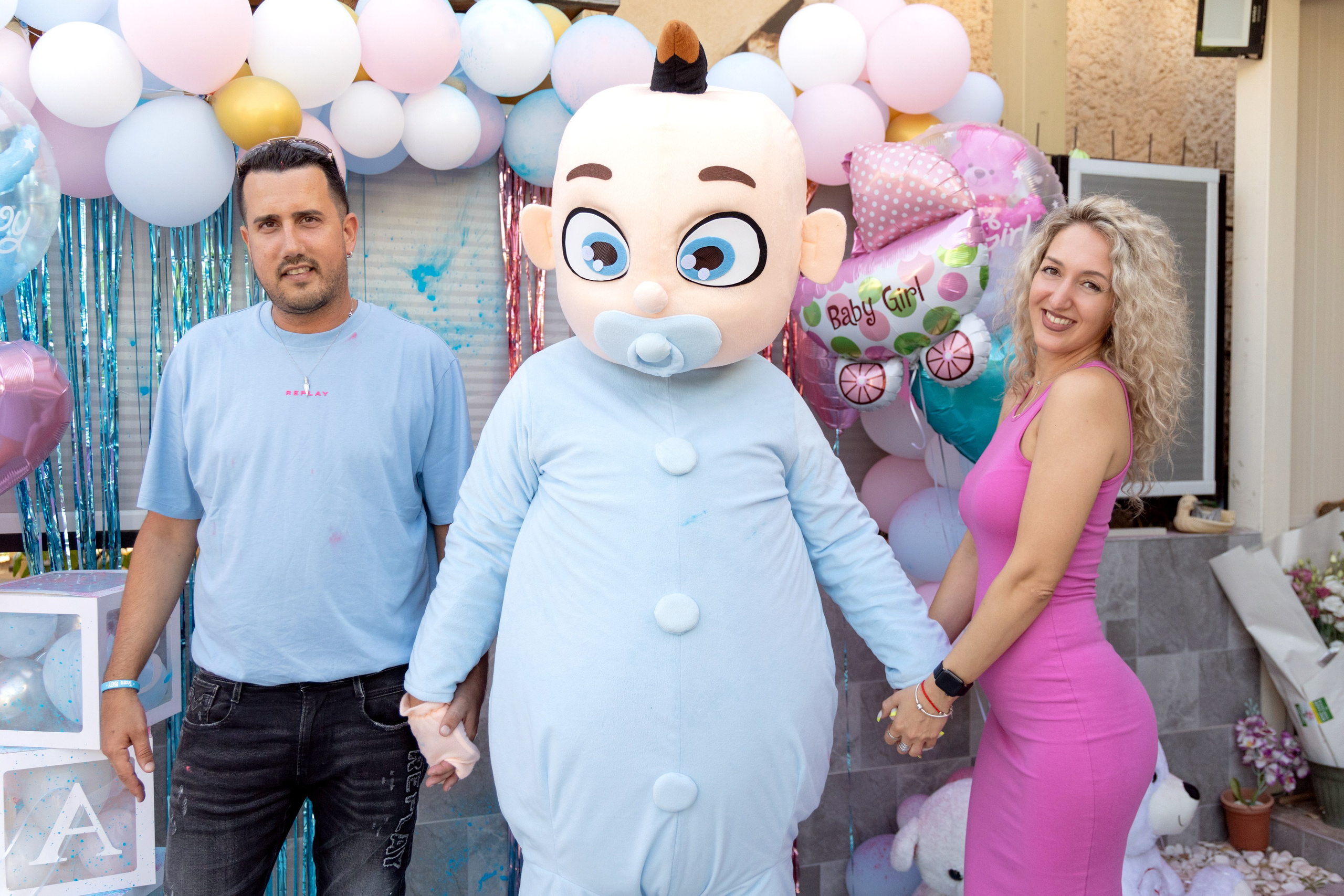 Gender Party for Alina and Michael. Home