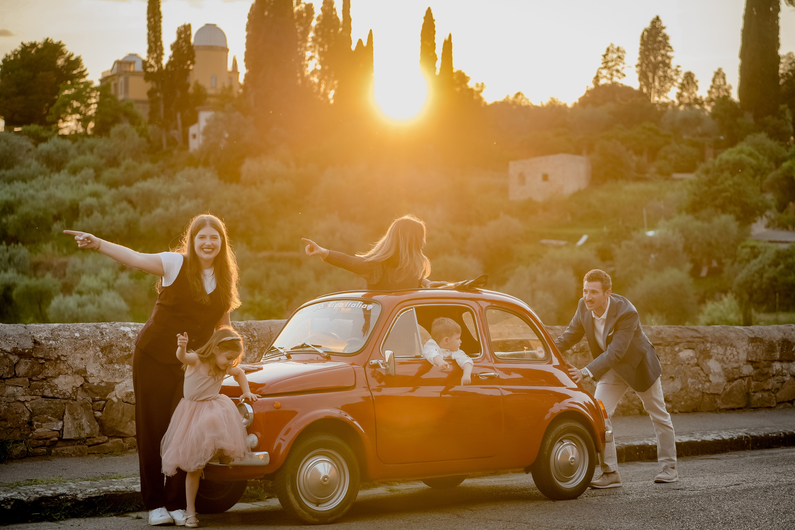Jessica & Family. Wedding Photographer in Italy