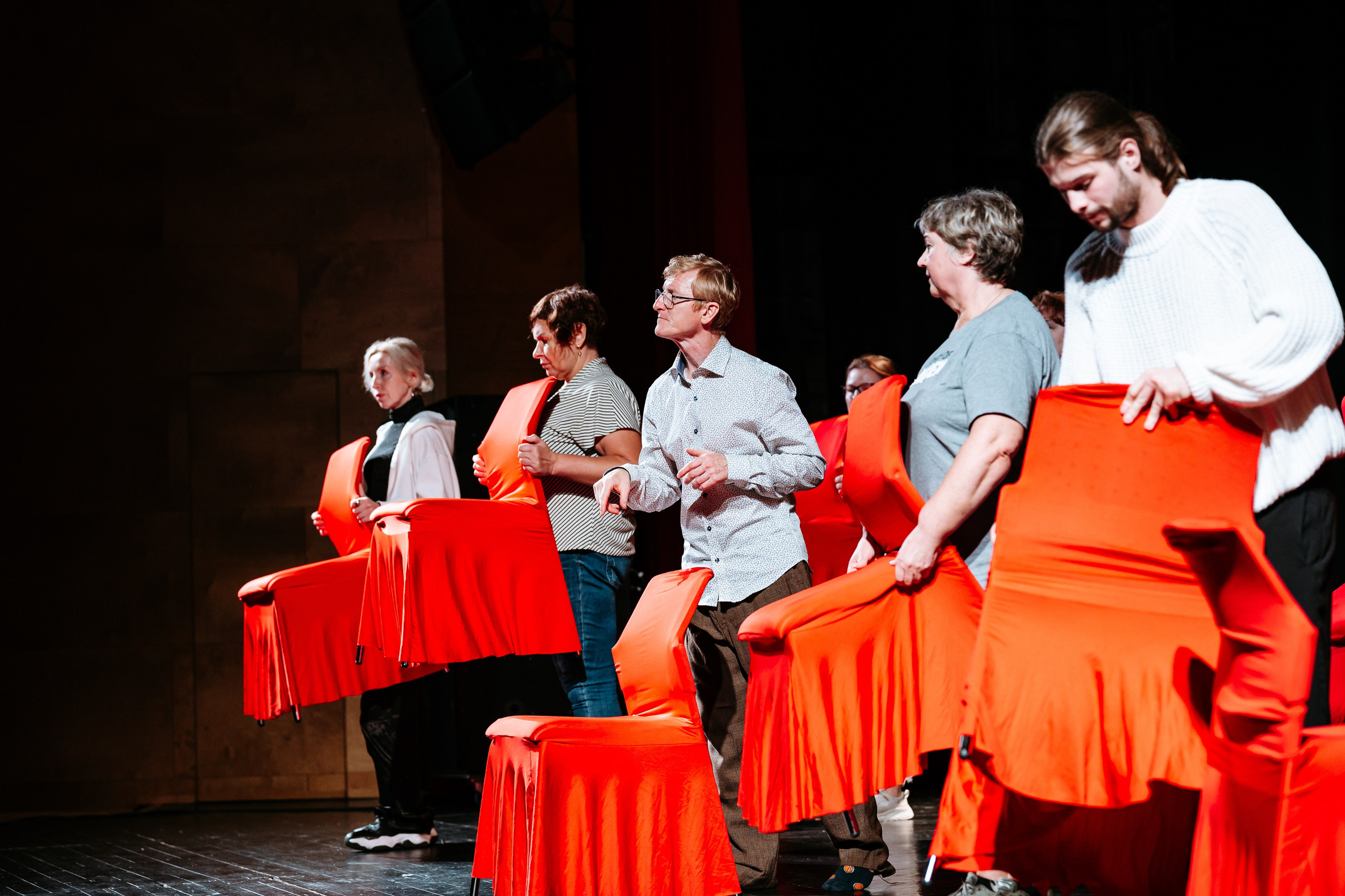 Garbo Teater „12 стульев“. Jelizaveta Gross - reportaaži- ja portreefotograaf Narvas