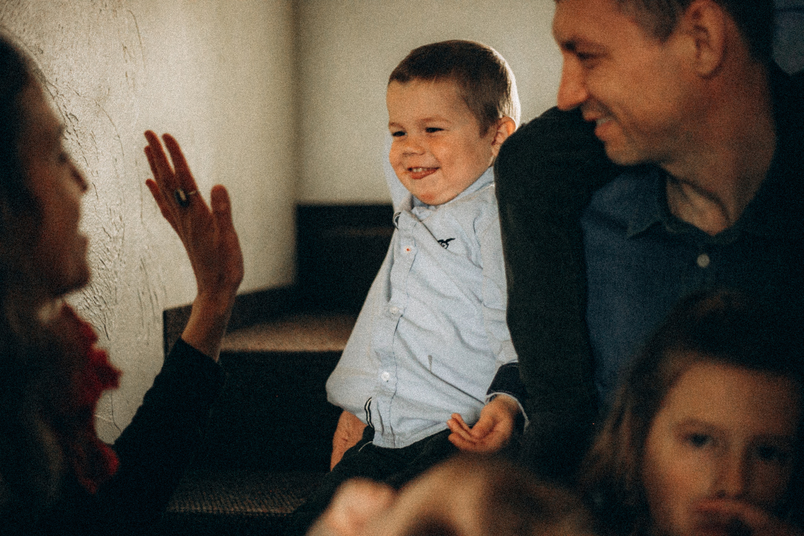 Когда мнго любви, много детей, много счастья