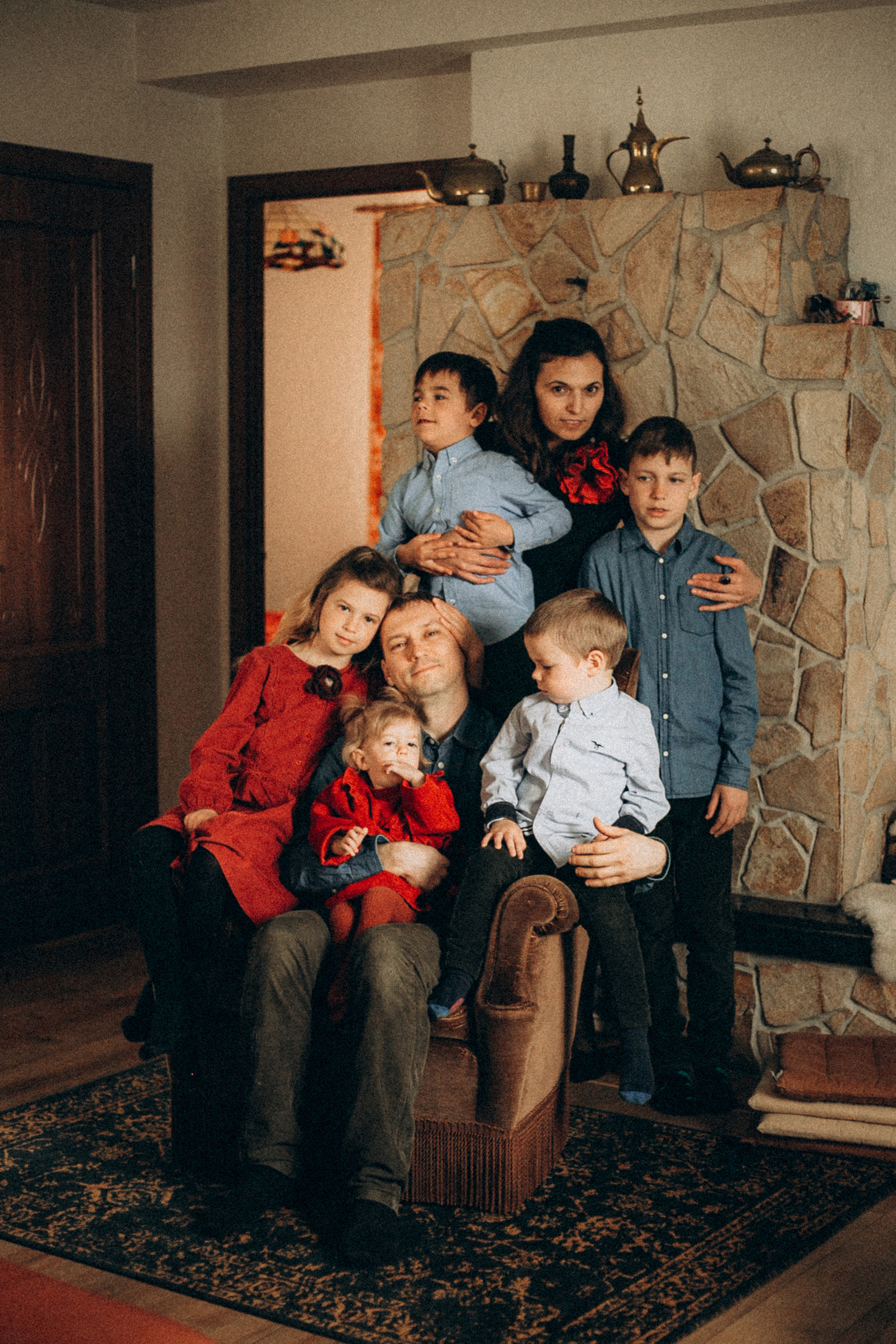 Когда мнго любви, много детей, много счастья