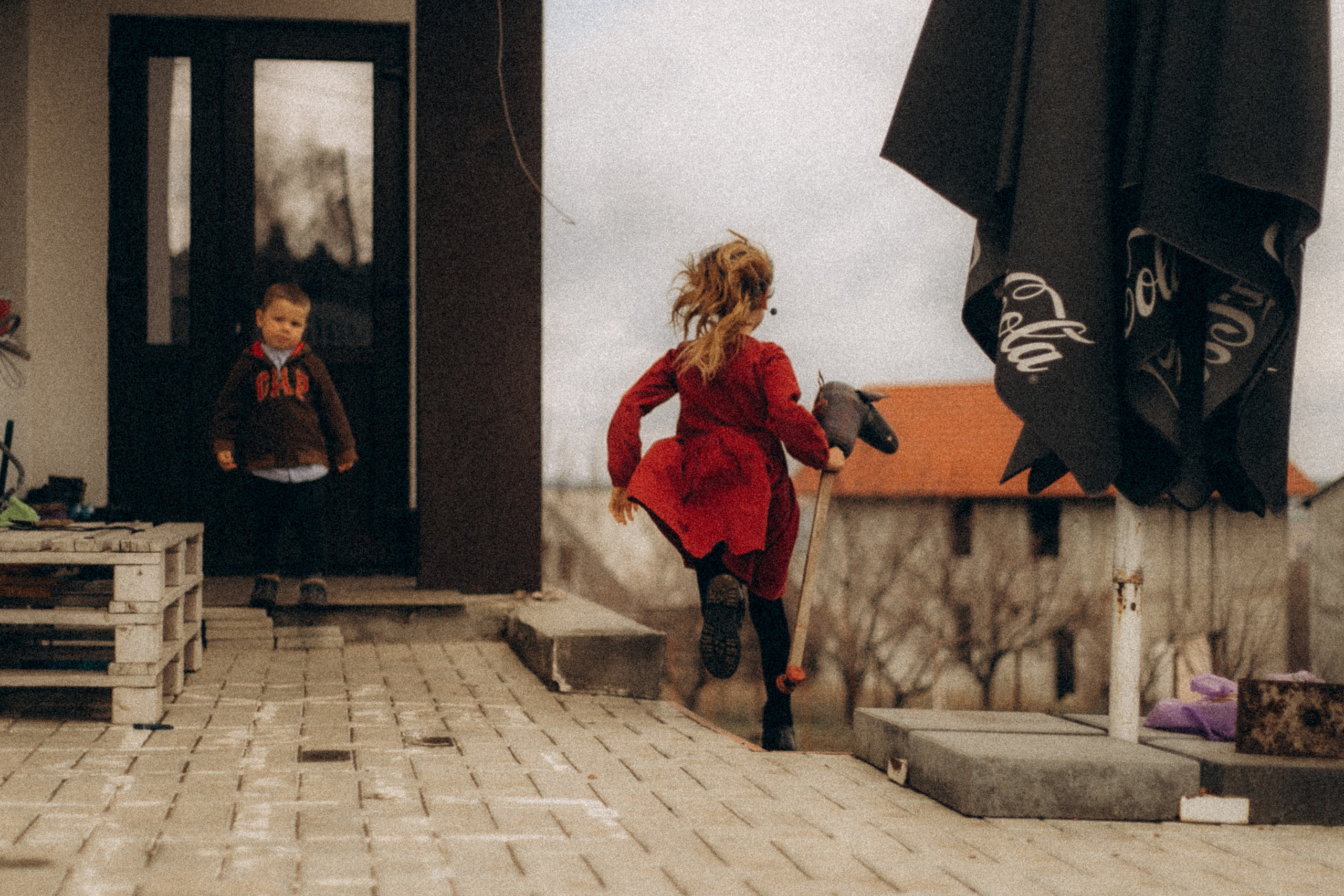 Когда мнго любви, много детей, много счастья