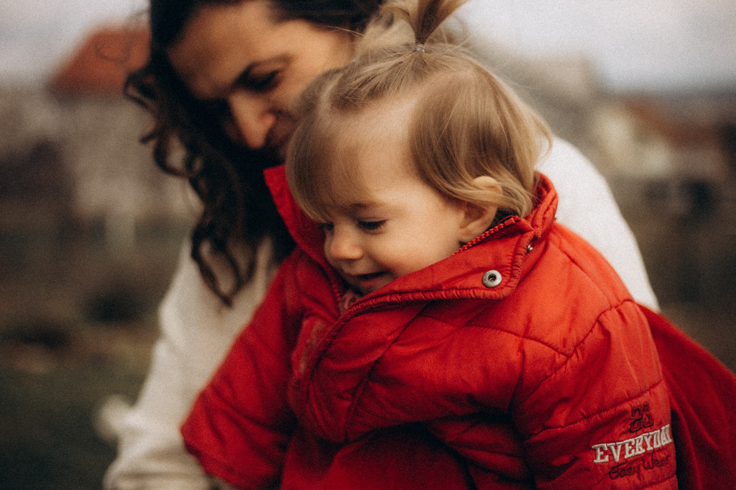 Когда мнго любви, много детей, много счастья