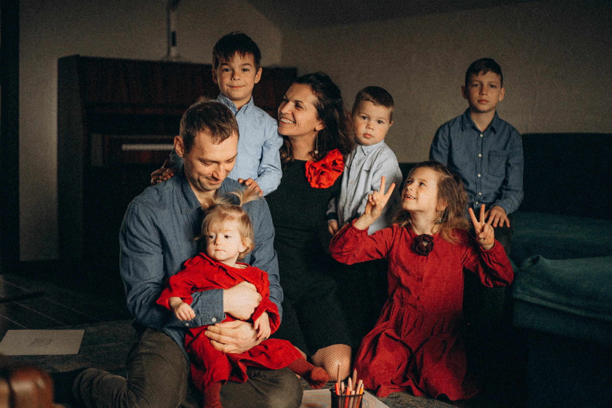 Когда мнго любви, много детей, много счастья