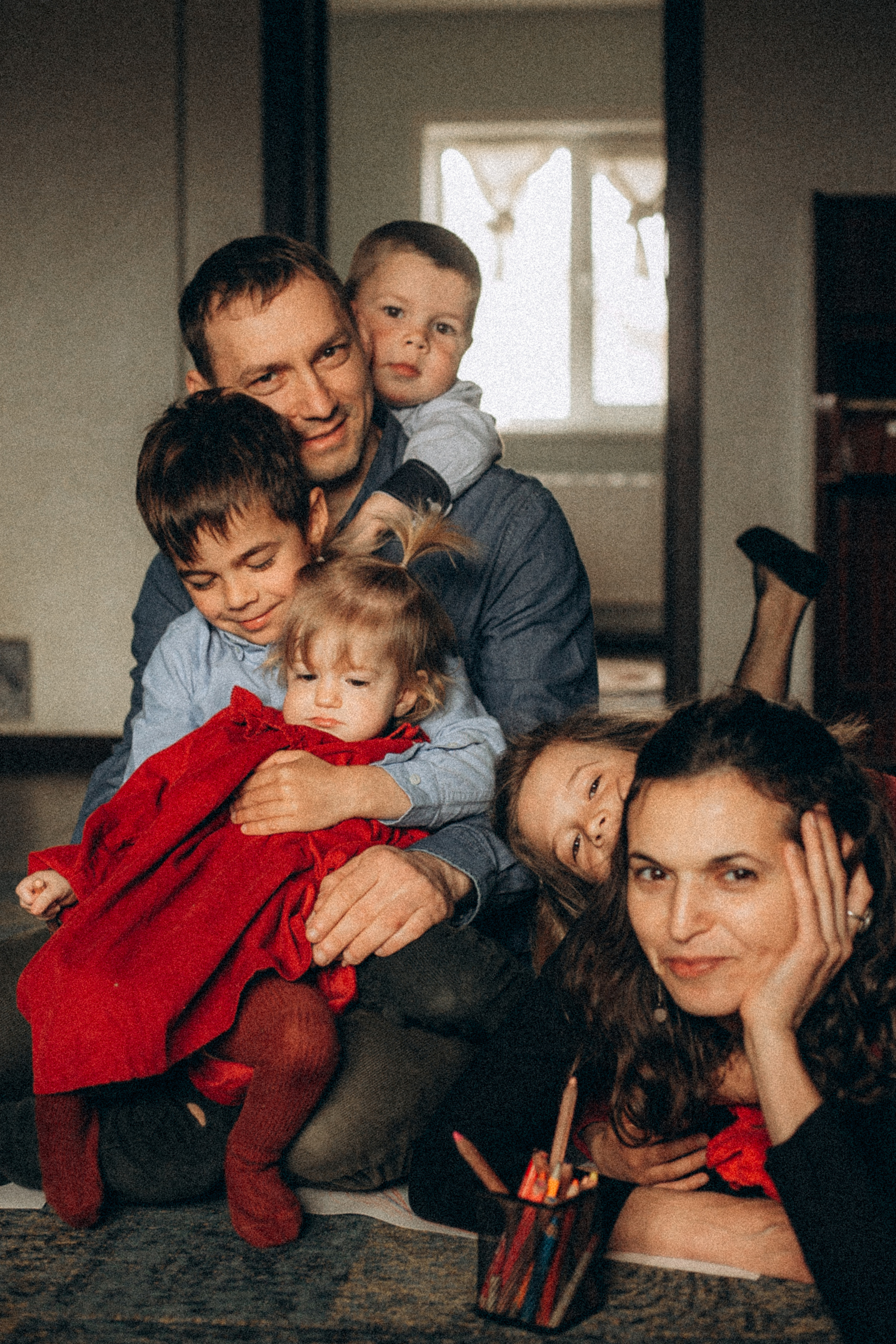 Когда мнго любви, много детей, много счастья