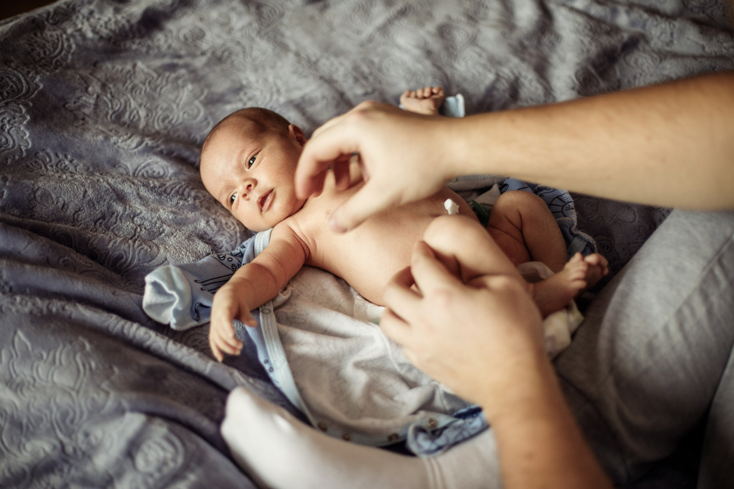 Home Newborn Photography – Candid & Intimate Moments. Alisa Tant — Family and newborn photographer Bucks County, Montgomery county, Philadelphia, NJ