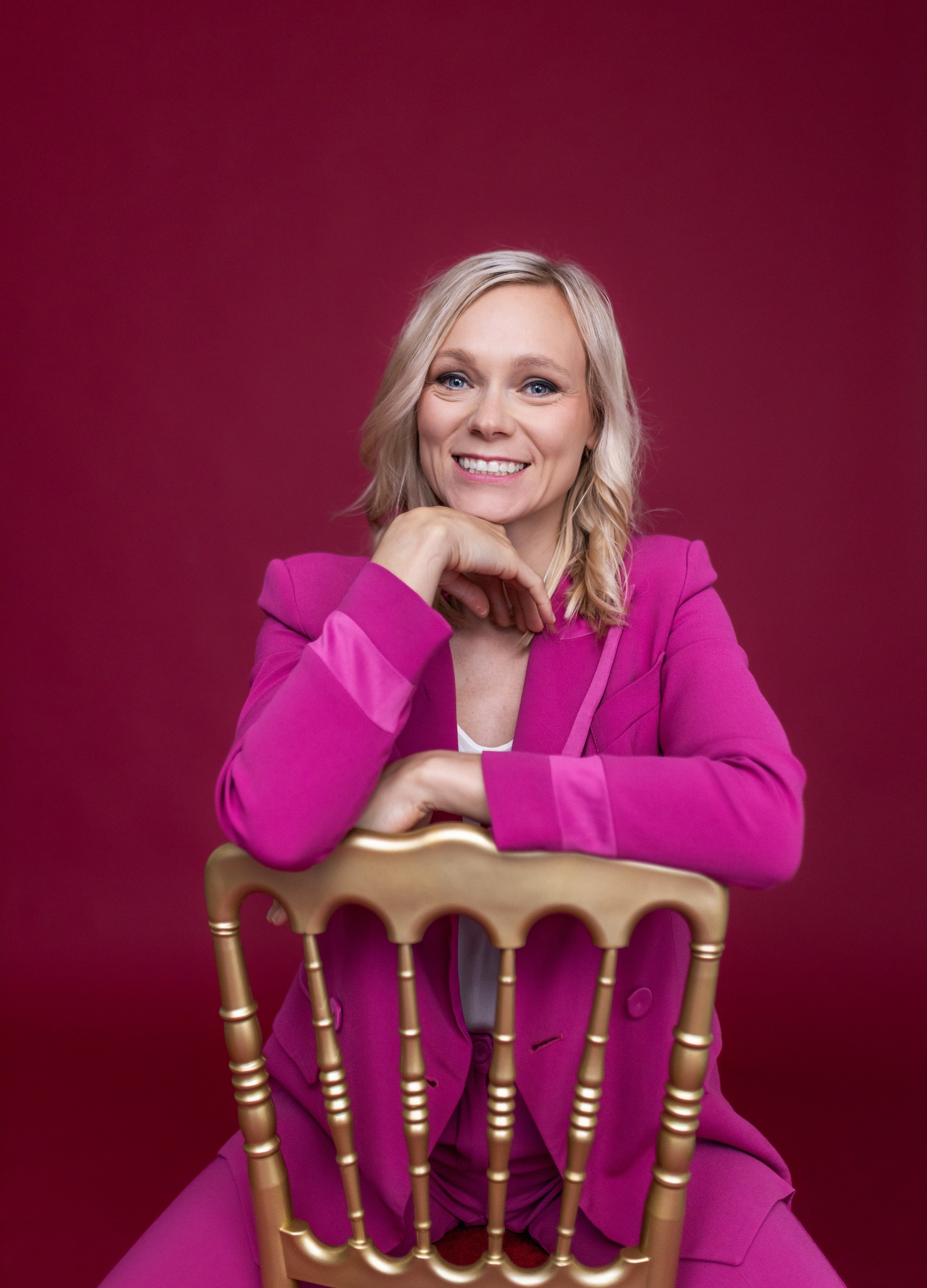 OBÁLKY MAGAZÍNU. Dana Lišková — Empatická fotografka | Introspektivní umělkyně | Neurodivergentní koučka| Zakladatelka Artepy.cz