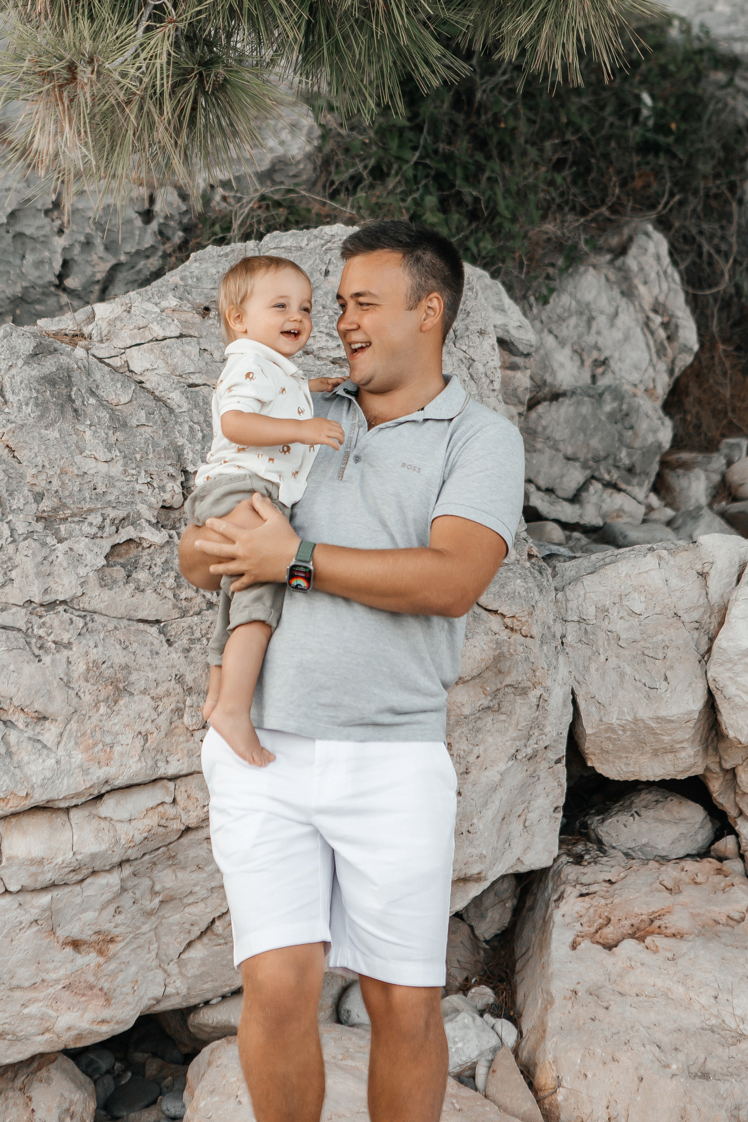 Пляж со скалами. Фотограф в Анталии, Кемере и Белеке