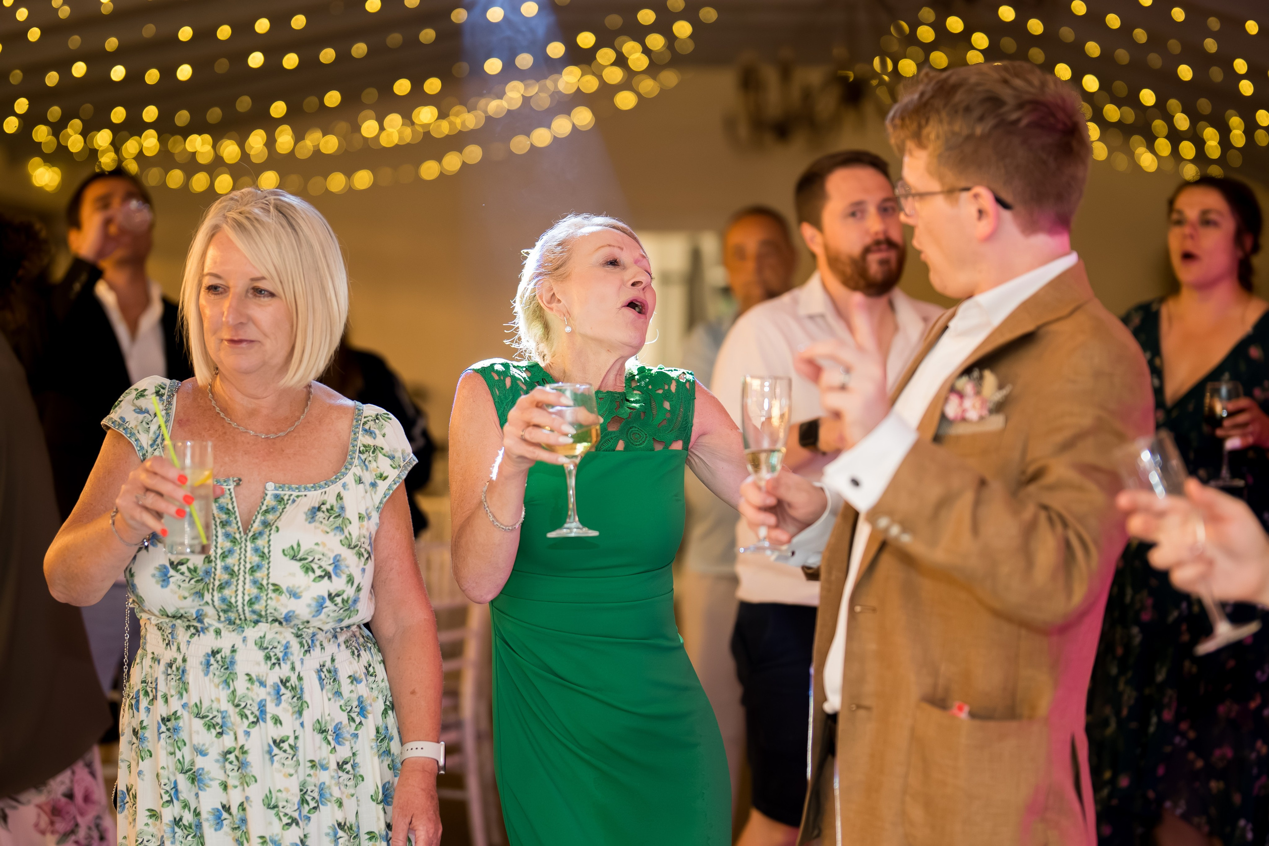 PARTY. Gabriel Florea — Fotograf nuntă București