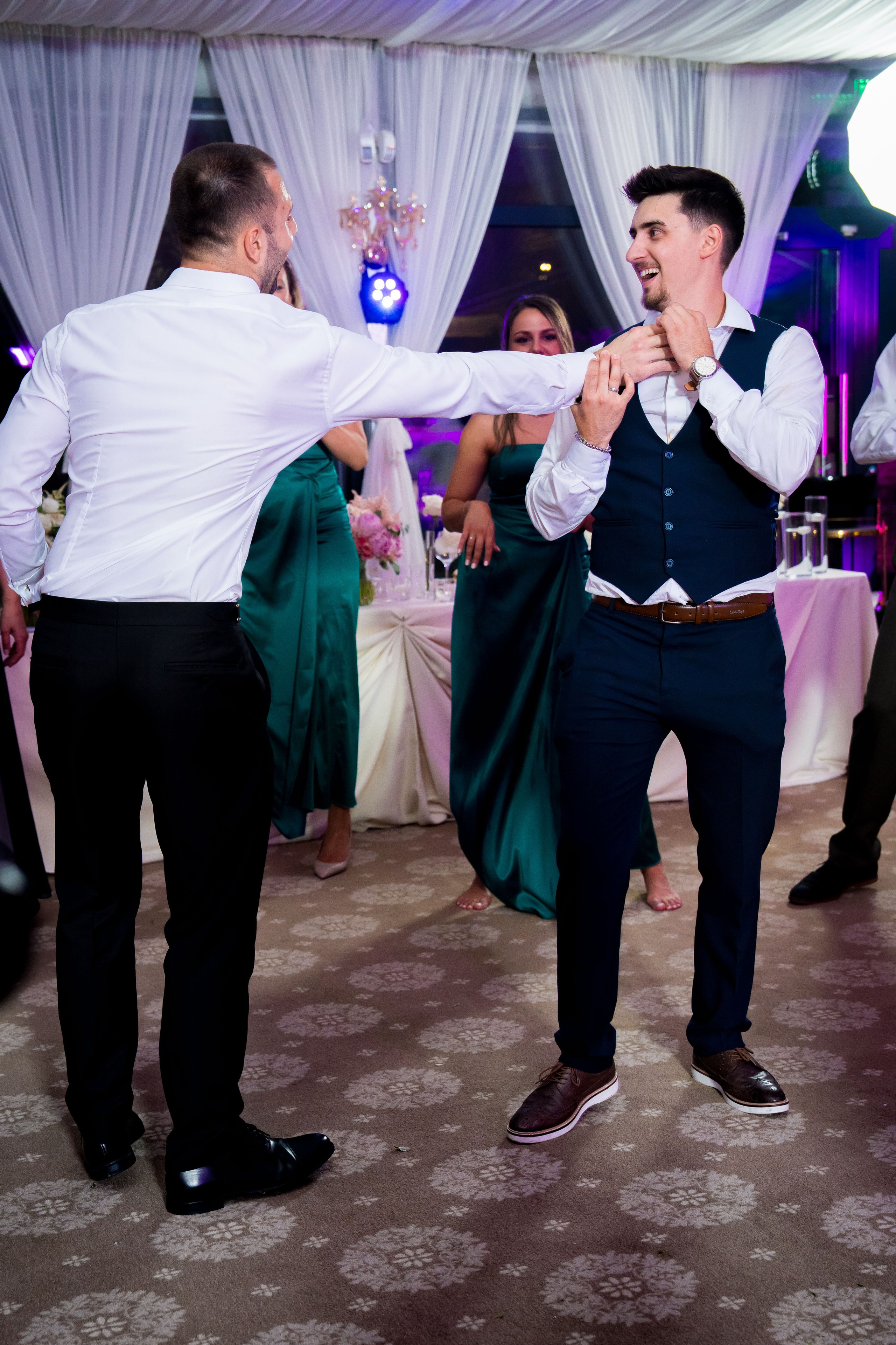 PARTY. Gabriel Florea — Fotograf nuntă București