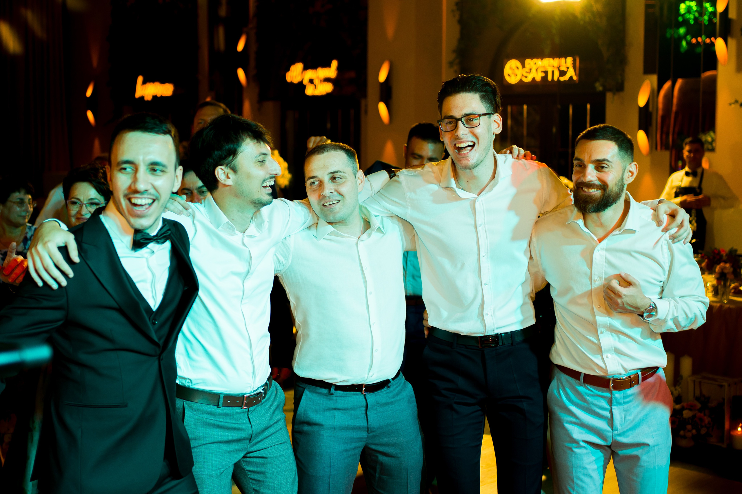 PARTY. Gabriel Florea — Fotograf nuntă București