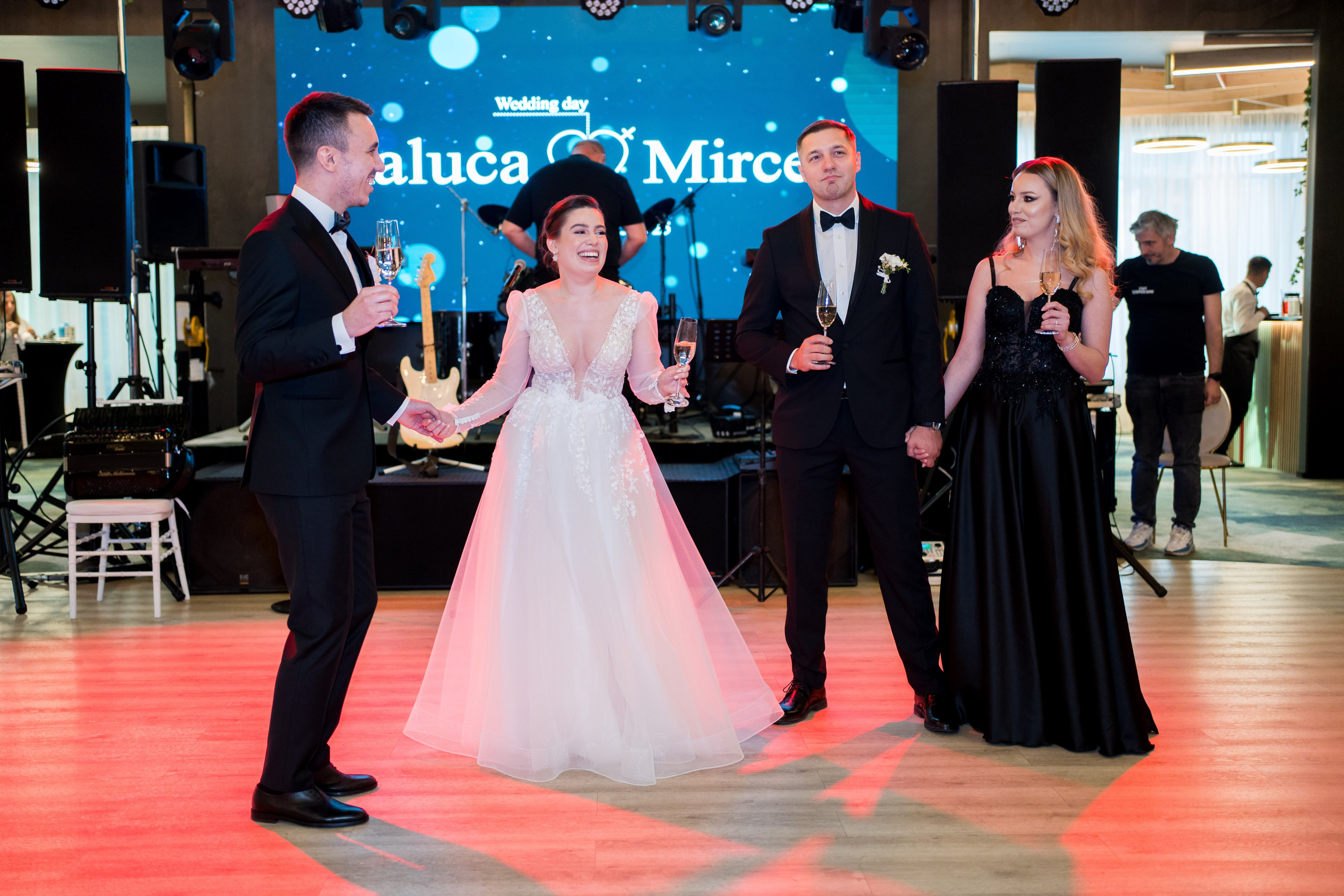 PARTY. Gabriel Florea — Fotograf nuntă București