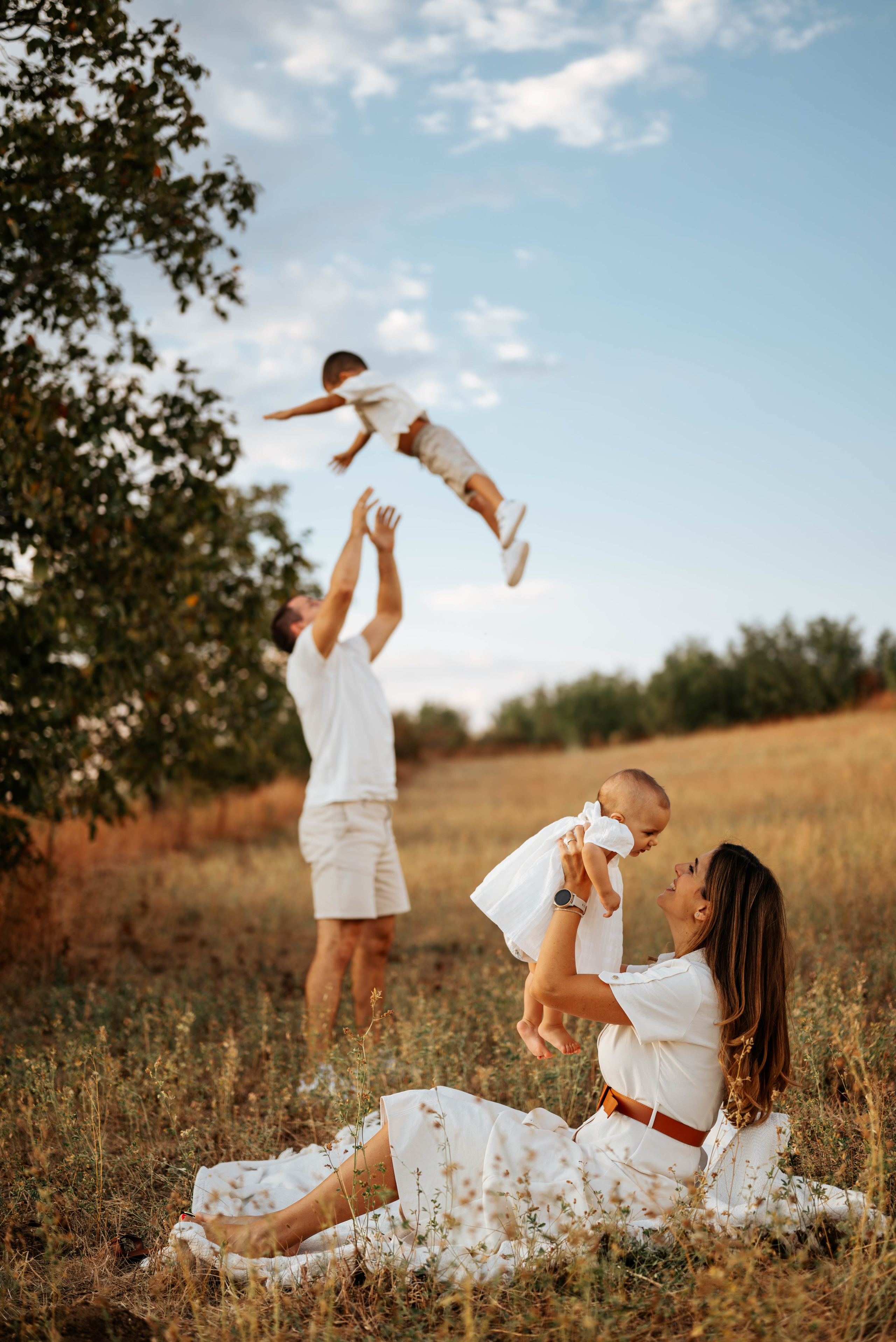 Bojana, Marko, Luka i Anika - porodično fotografisanje. Dečiji i porodični fotograf
