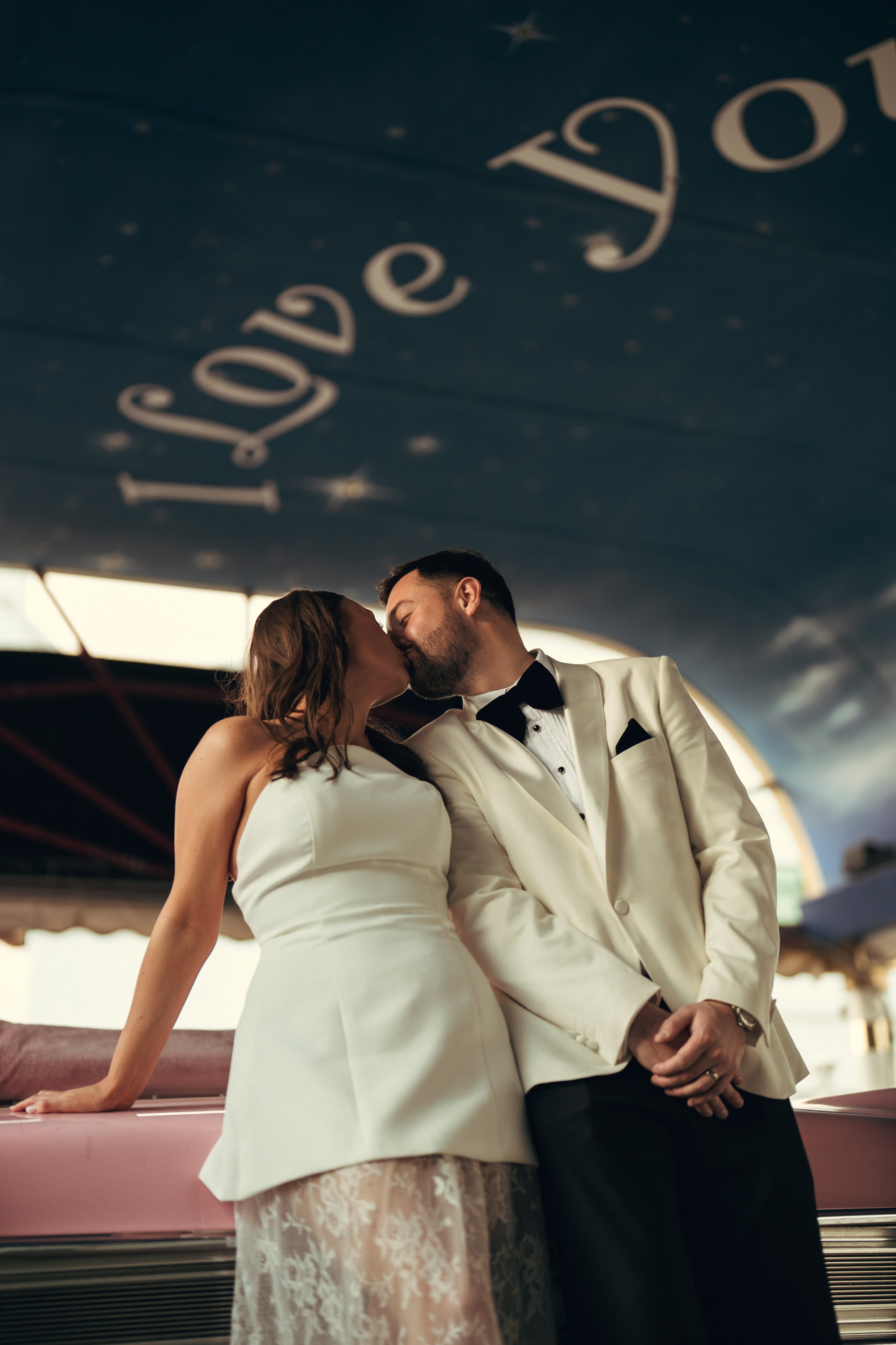 Lewis&Helana. Wedding & elopement photographer Viktoriya Kravtsov. Las Vegas