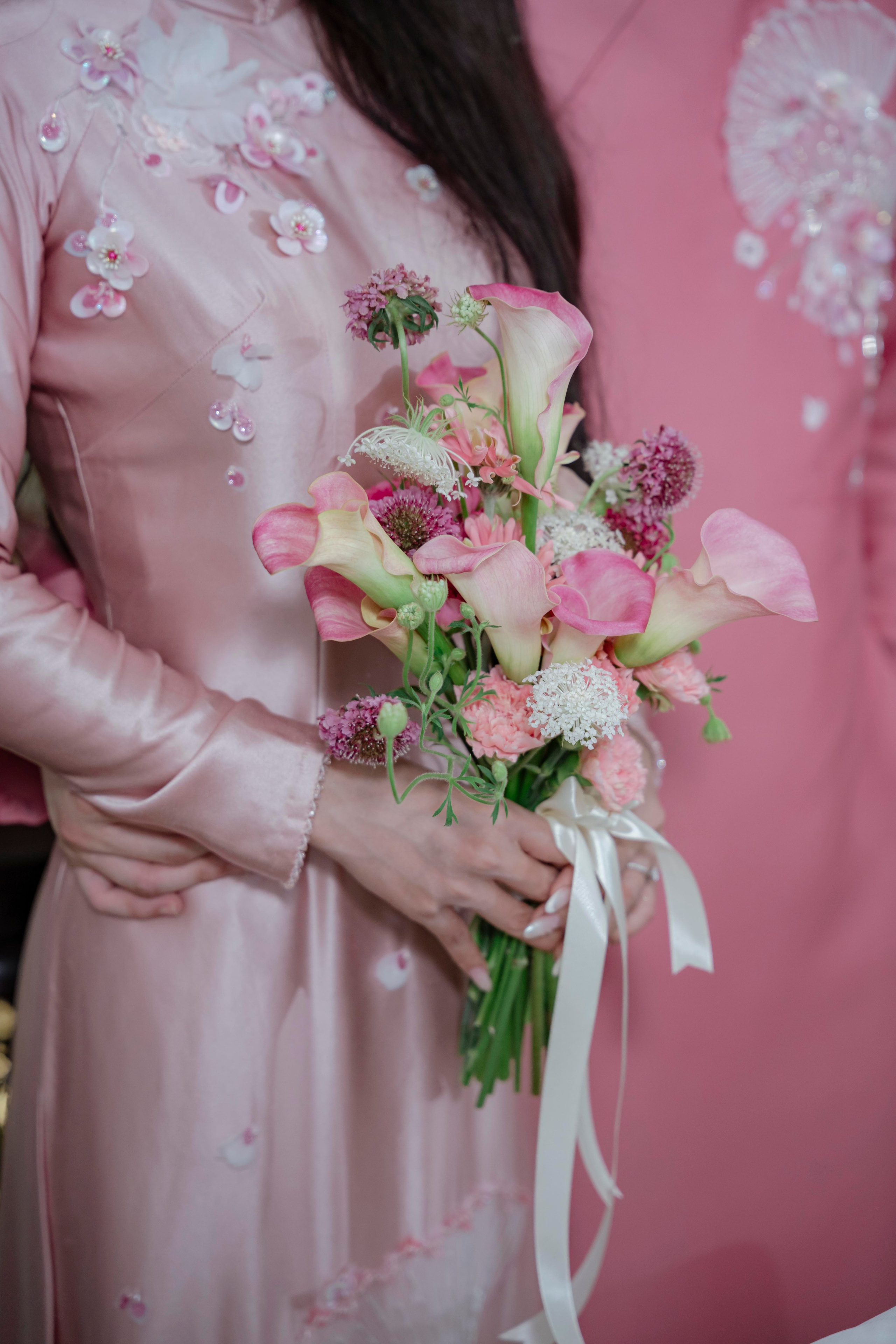 LINH & HUYEN. WEDDING PHOTOGRAPHER IN VIETNAM