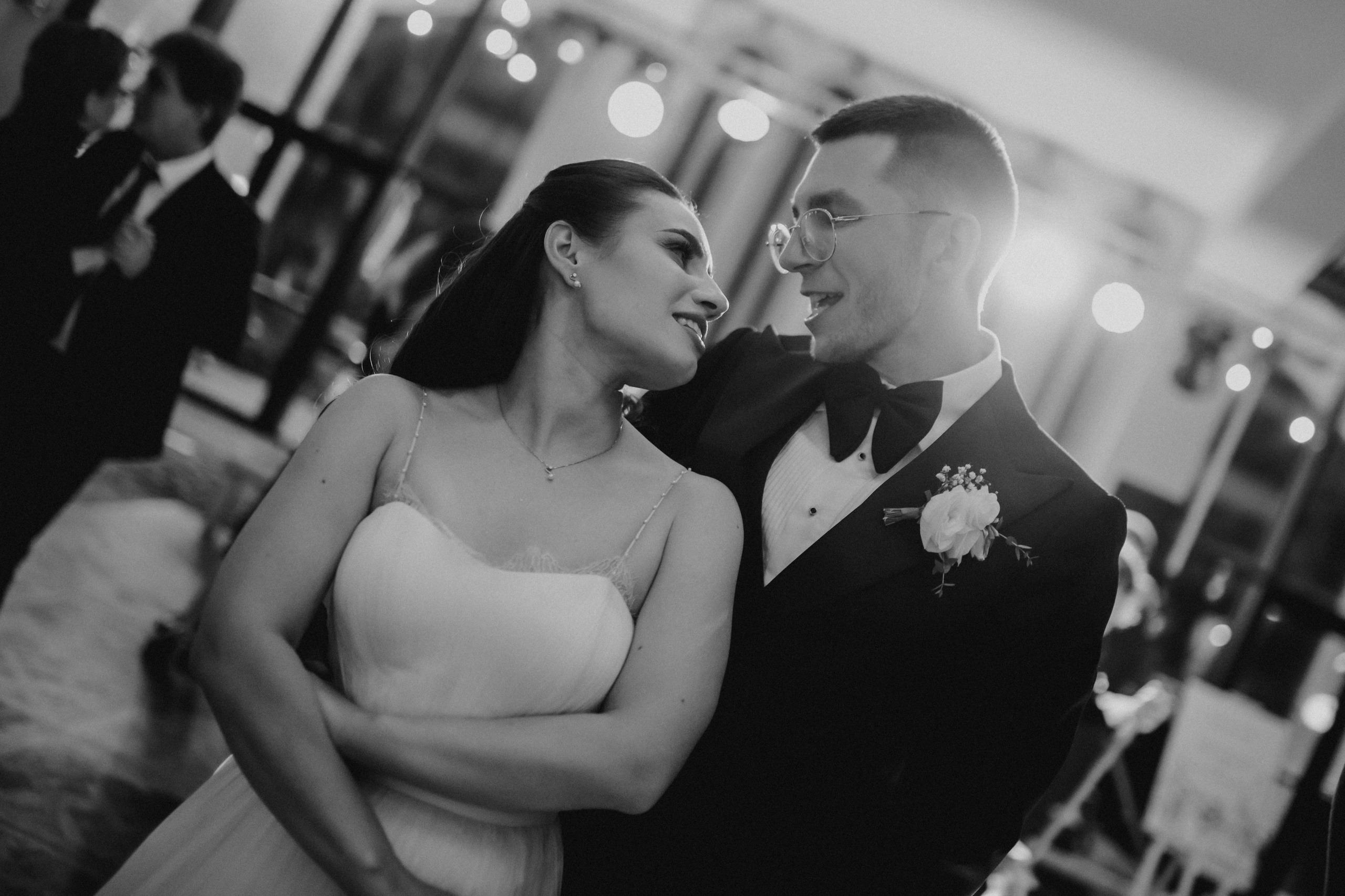 Alexandra & Bogdan. Adrian Visovan - Fotograf Iasi