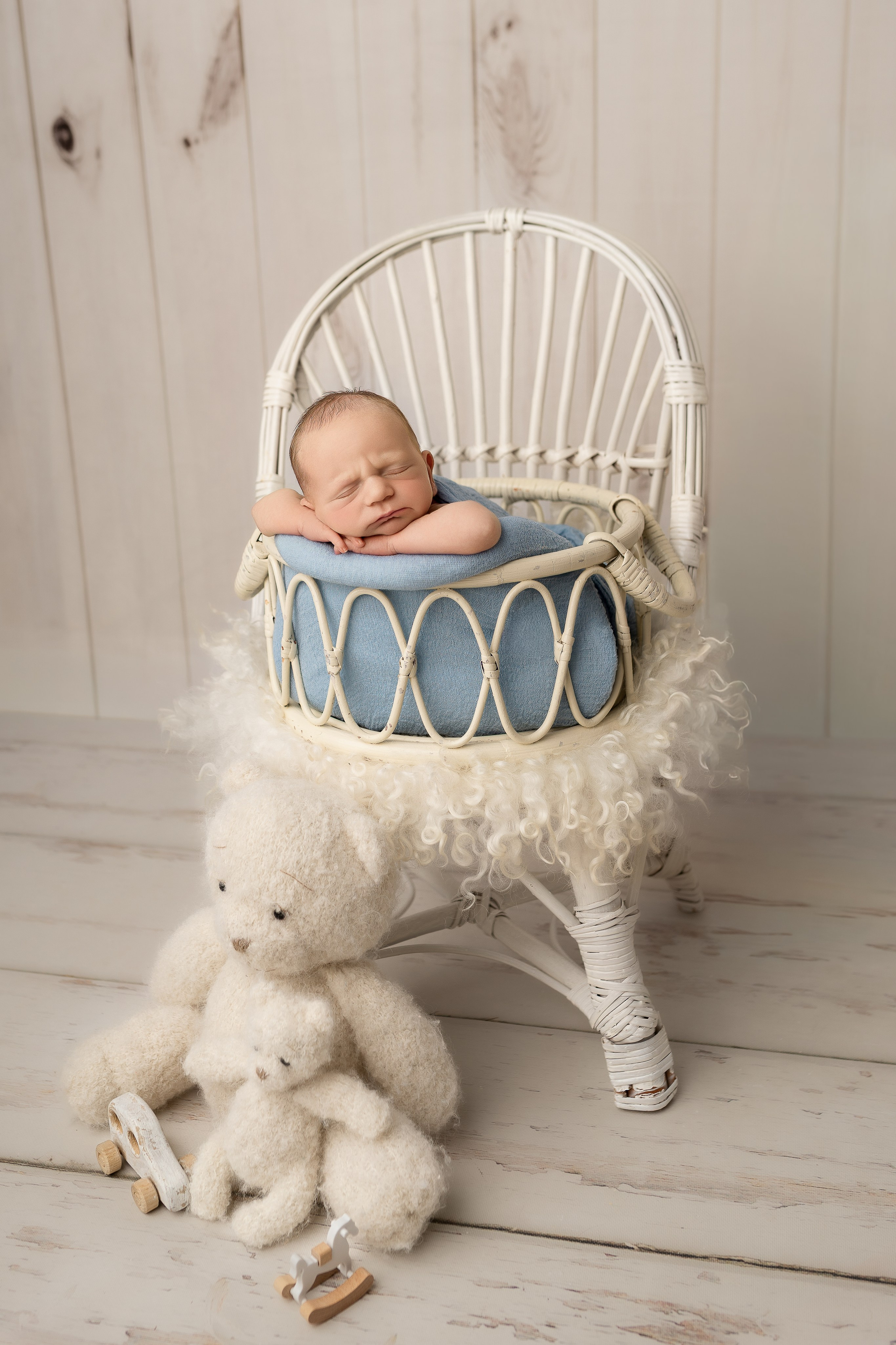 Esu Aleksandra naujagimių ir kudikių fotografė iš Vilniaus