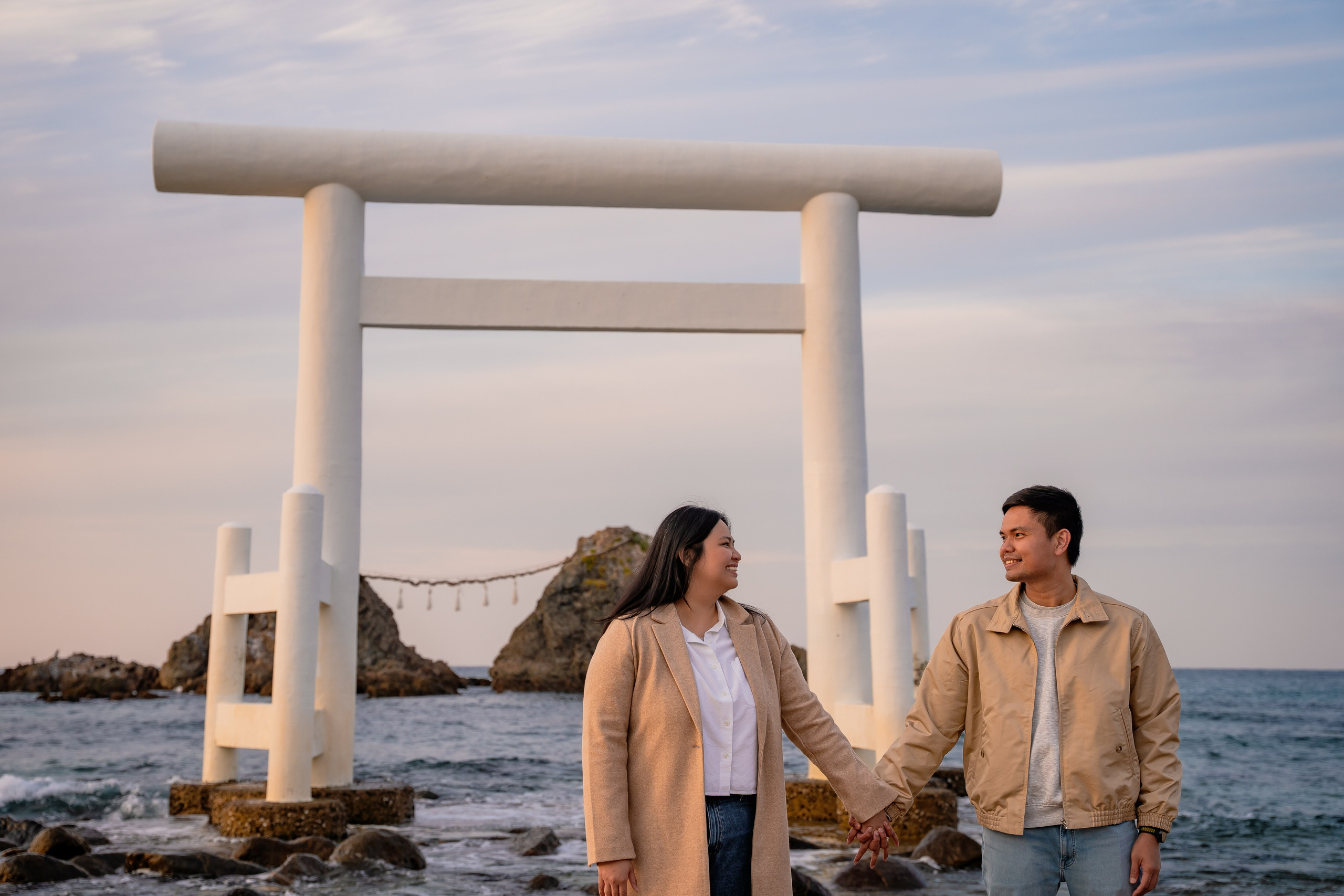 Sunset Proposal Photography at Sakurai Futamigaura, Itoshima | Fukuoka Photographer. Portrait Photographer in Fukuoka, Japan | Alina Nazarova