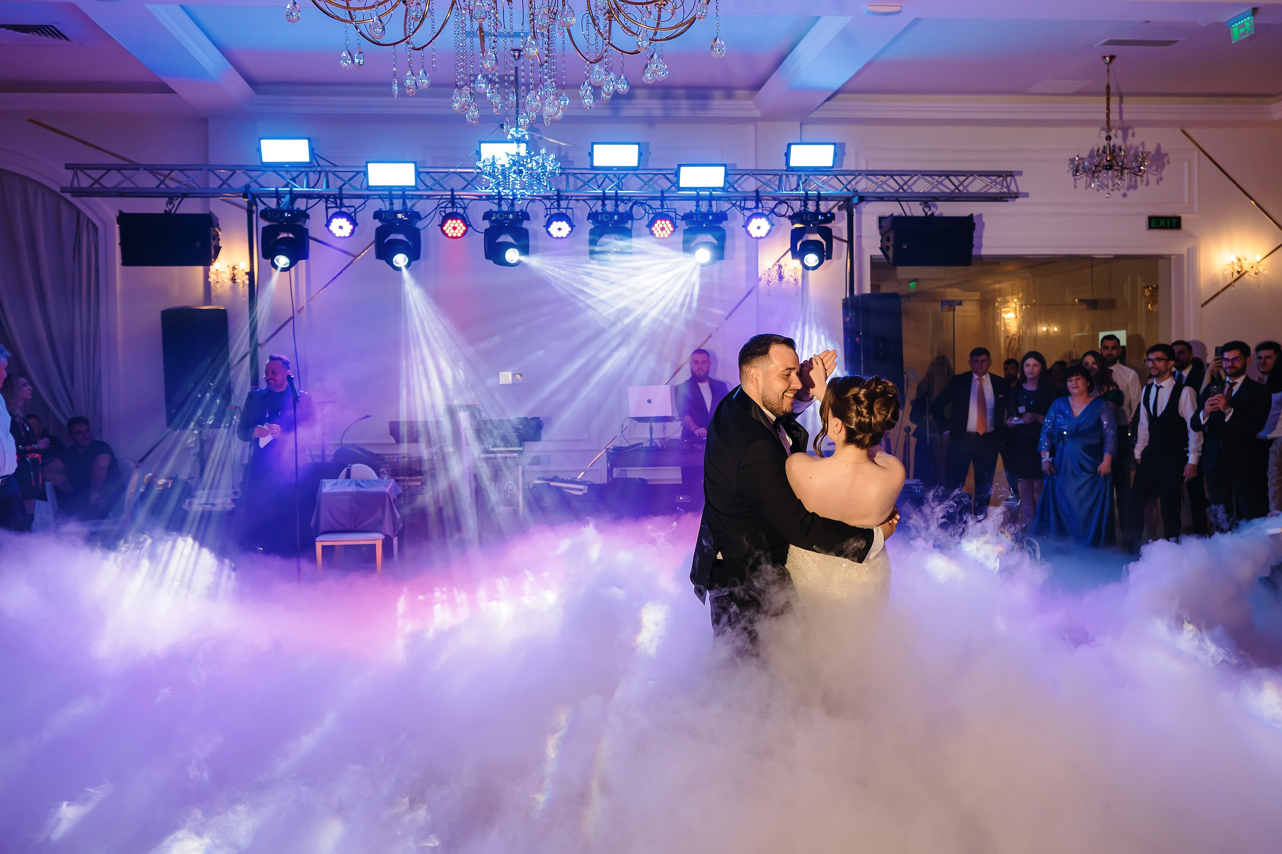 Roxana & Adrian. Romeo Dimache — Wedding photographer in Romania