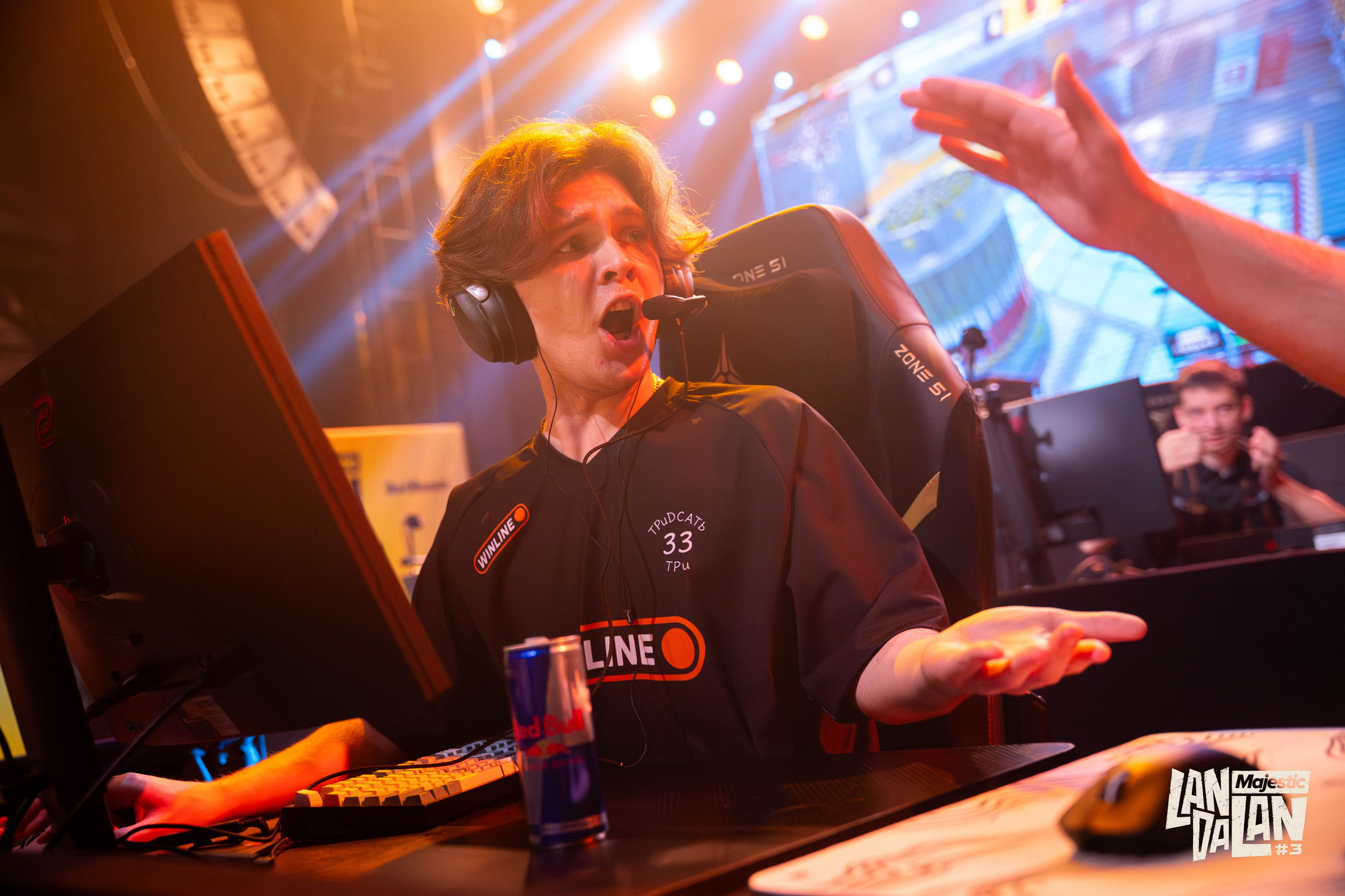 LanDaLan & FRAG & GLuck Yungstar & UCA