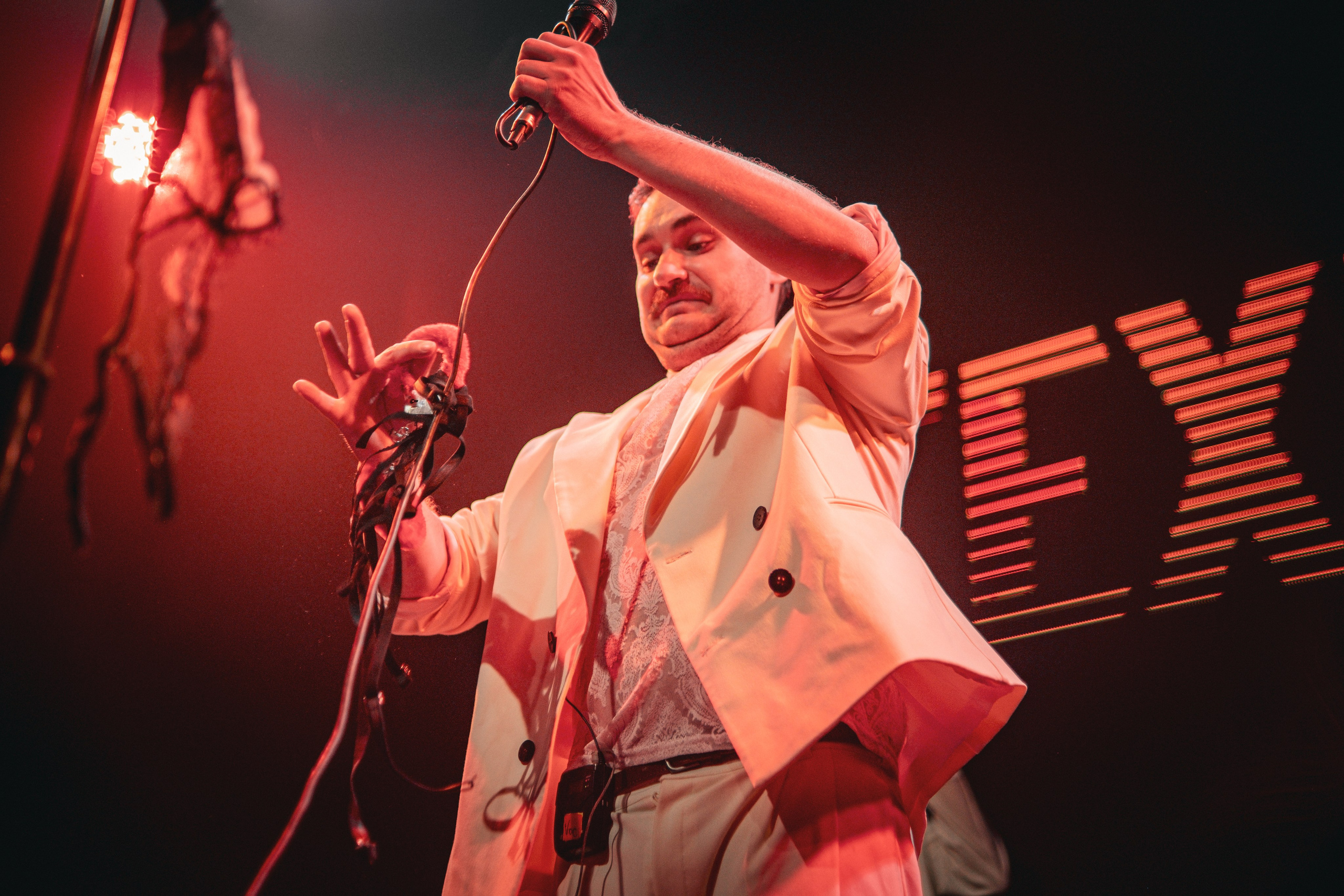 LATEXFAUNA. Photography of Fujicolor.104