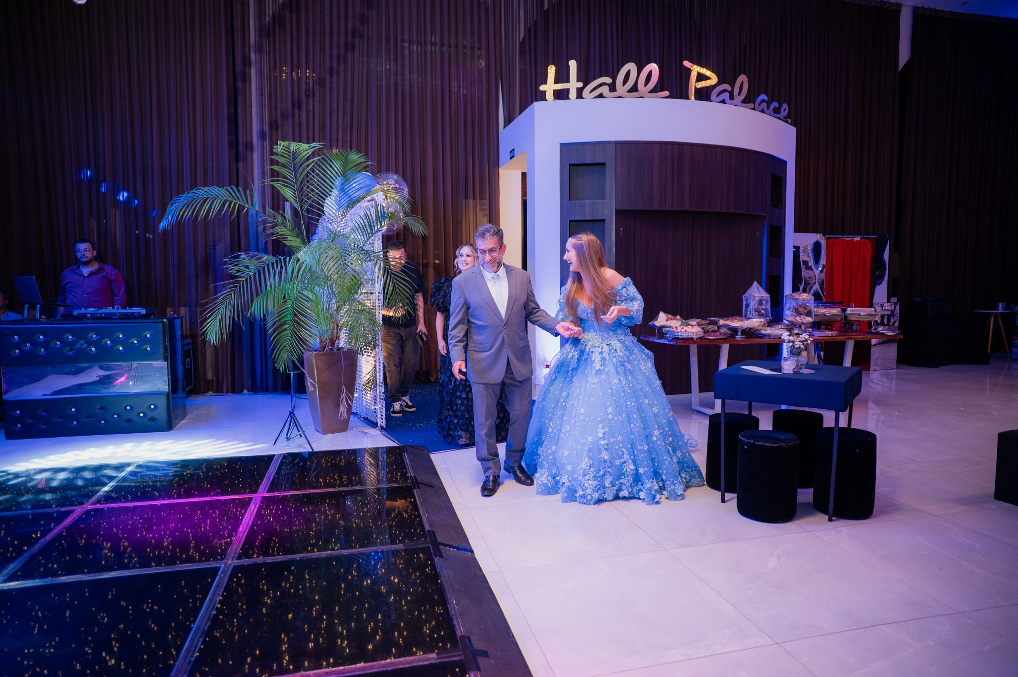 Lara — Hall Palace / Bauru SP. Robson Colaço
