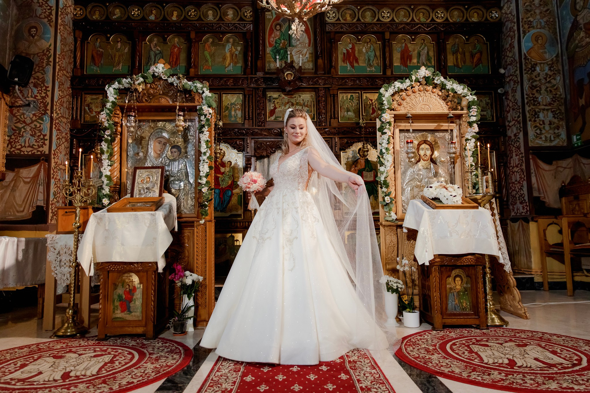 Mihai & Oana. Servicii foto-video profesionale, pentru momente de neuitat