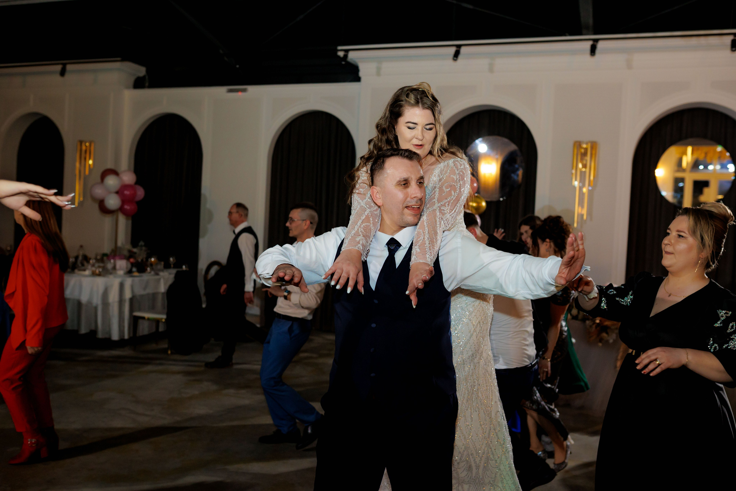 Povestea voastră, regizată de noi |Cristi Turculet Videograf Nuntă Suceava | wedding highlight. Servicii foto-video profesionale, pentru momente de neuitat