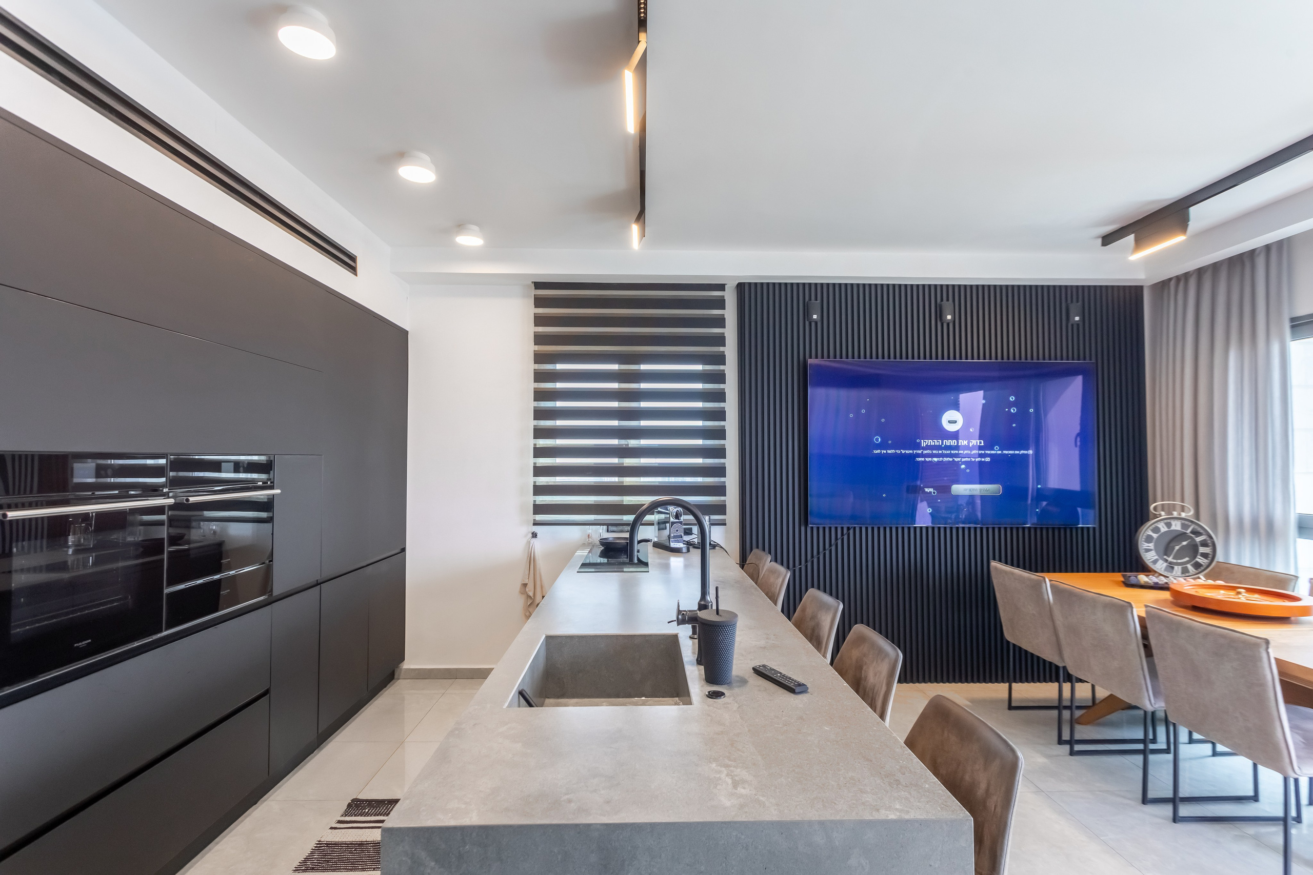 Photographer of property interiors in Israel for Booking and Airbnb