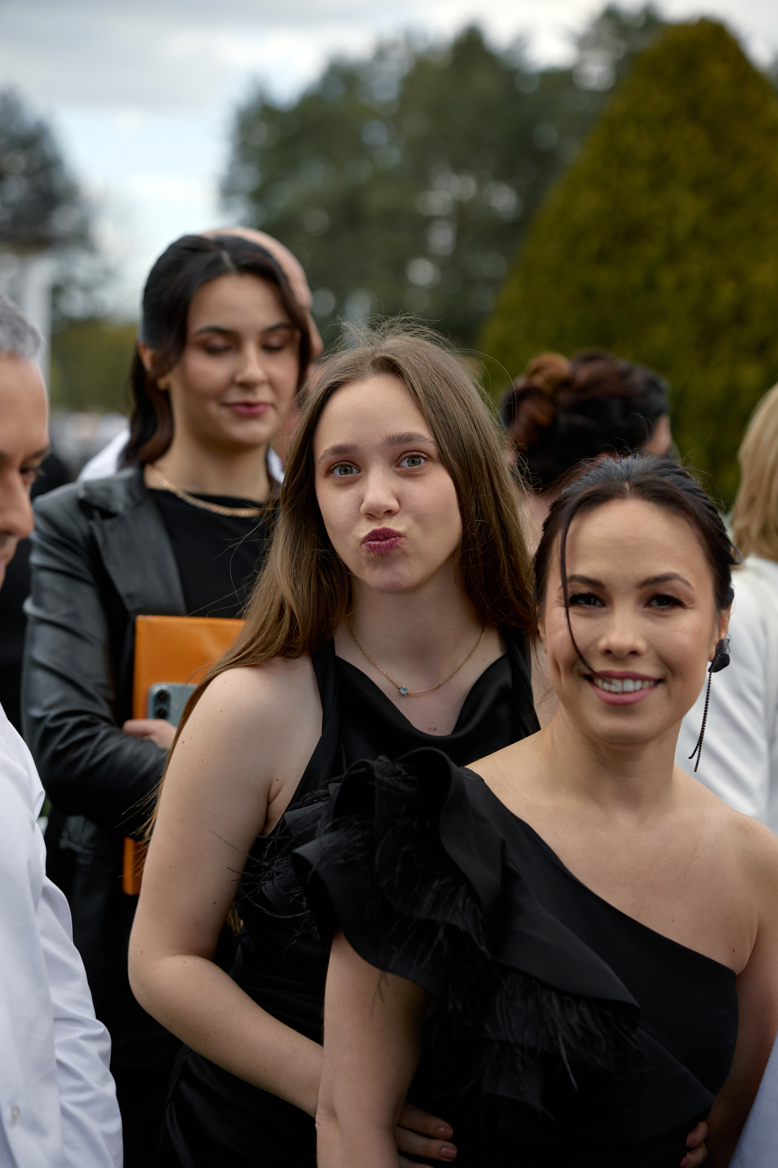 Natalia & Roman. Dworek przy lesie. Fotograf ślubny i rodzinny w Krakowie Yana Klymova
