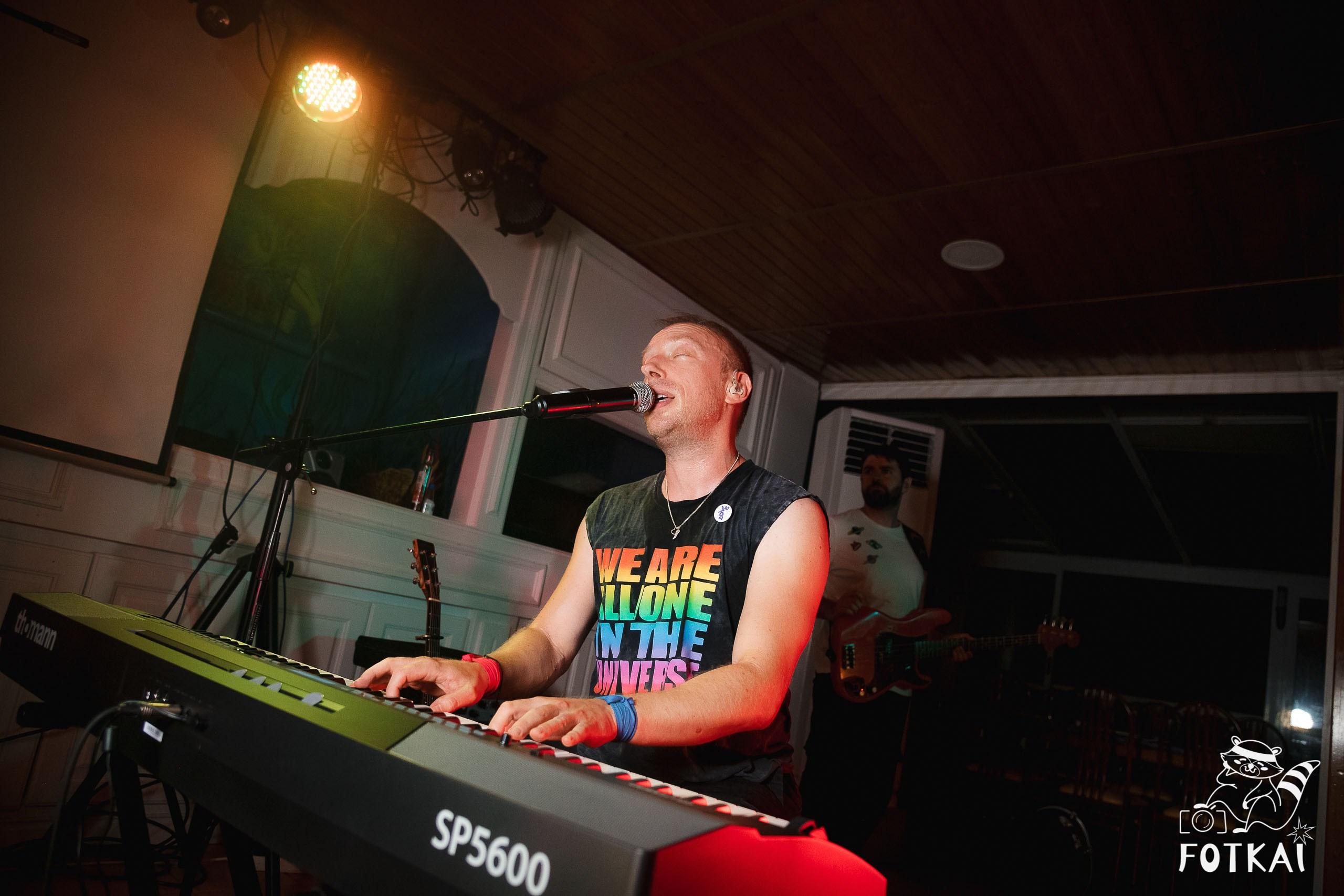 Ultimate Coldplay en Restaurante Los Cucalos: Reportaje fotográfico 17.09.25 | FOTKAI