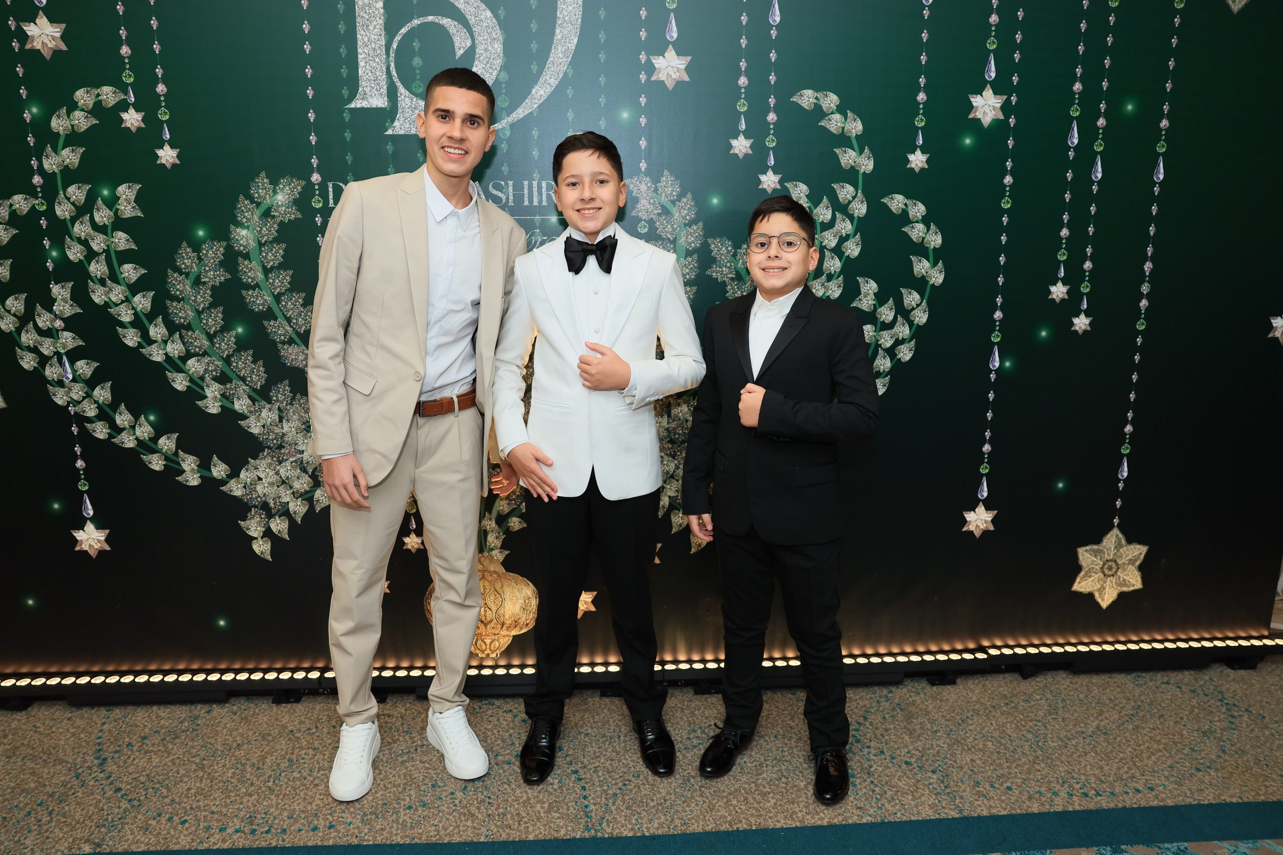 DANIEL. Фотографы на свадьбы и мероприятия Студия «Шалом»