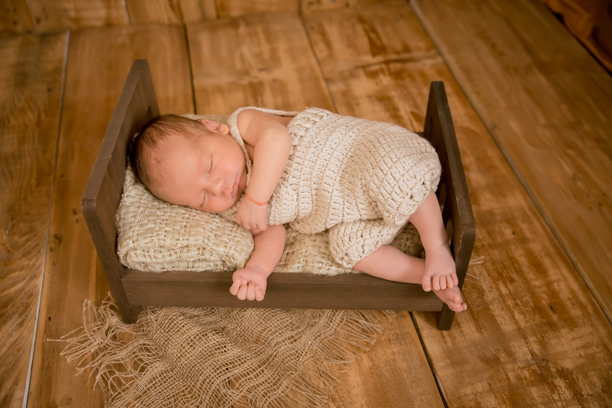 Newborn. Portré 📸 Photographer | Newborn photos • Maternity photos • Engagements • Weddings • Events • Portraits • Families • Birthdays • Parties