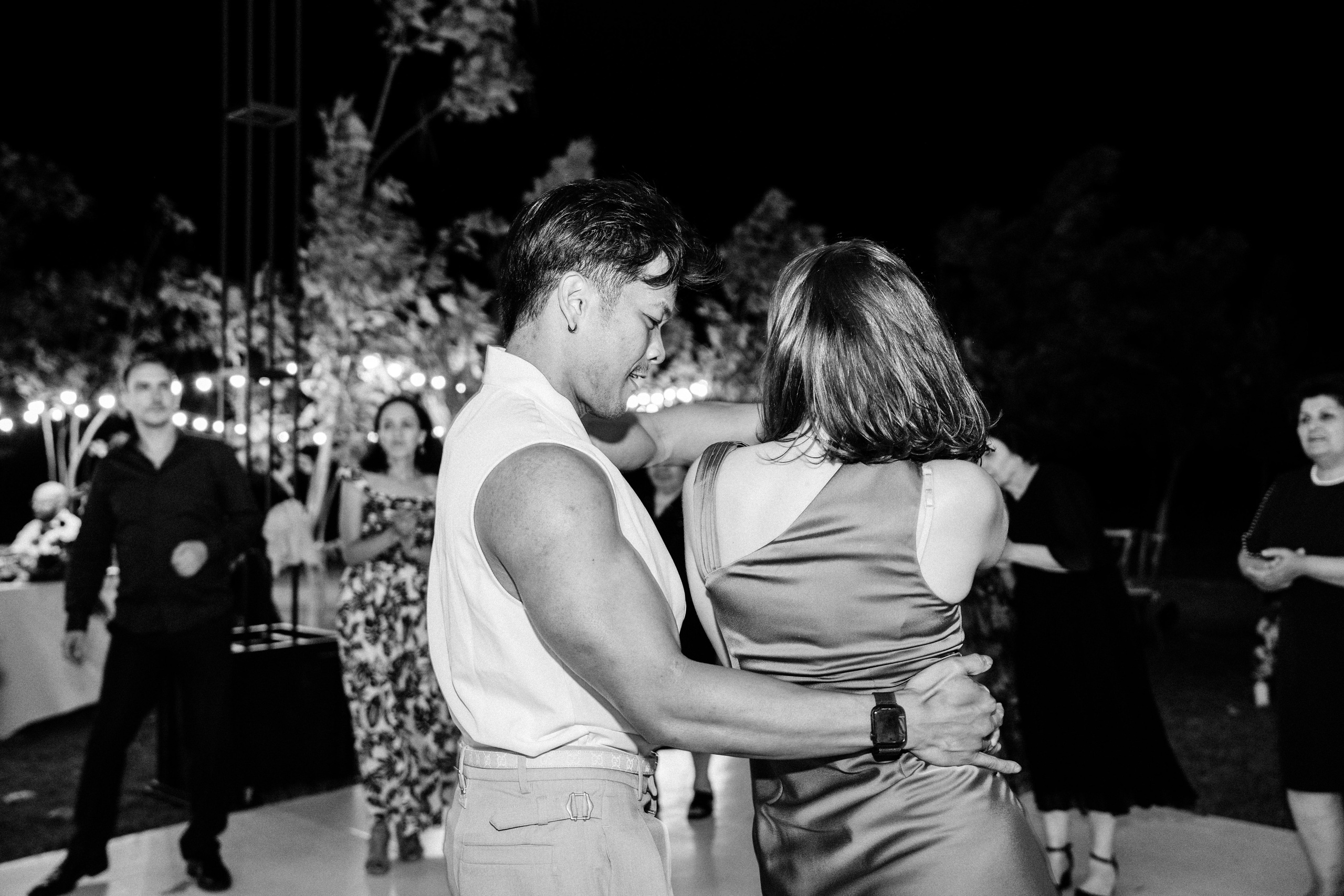S&S. Ash Hovsepyan Wedding Photographer in Europe, USA and Worldwide