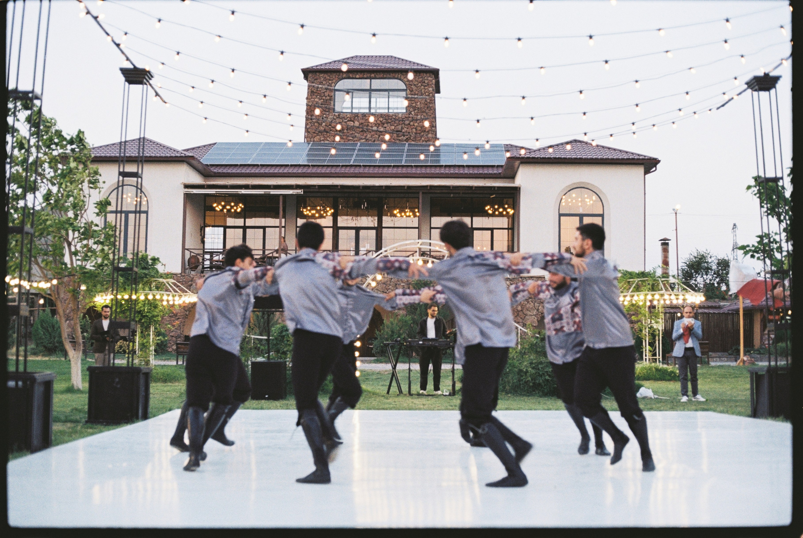 S&S. Ash Hovsepyan Wedding Photographer in Europe, USA and Worldwide