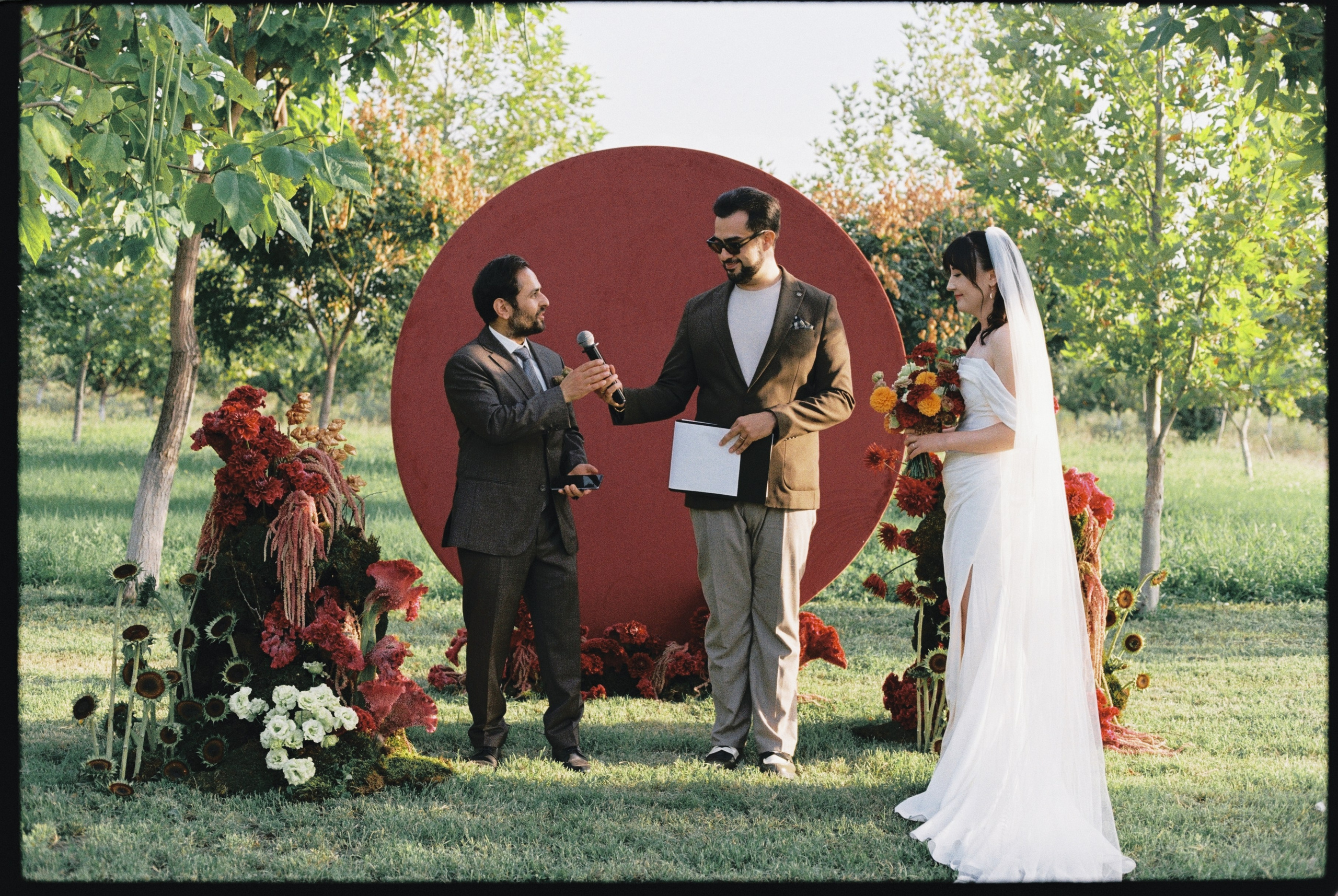 S&S. Ash Hovsepyan Wedding Photographer in Europe, USA and Worldwide