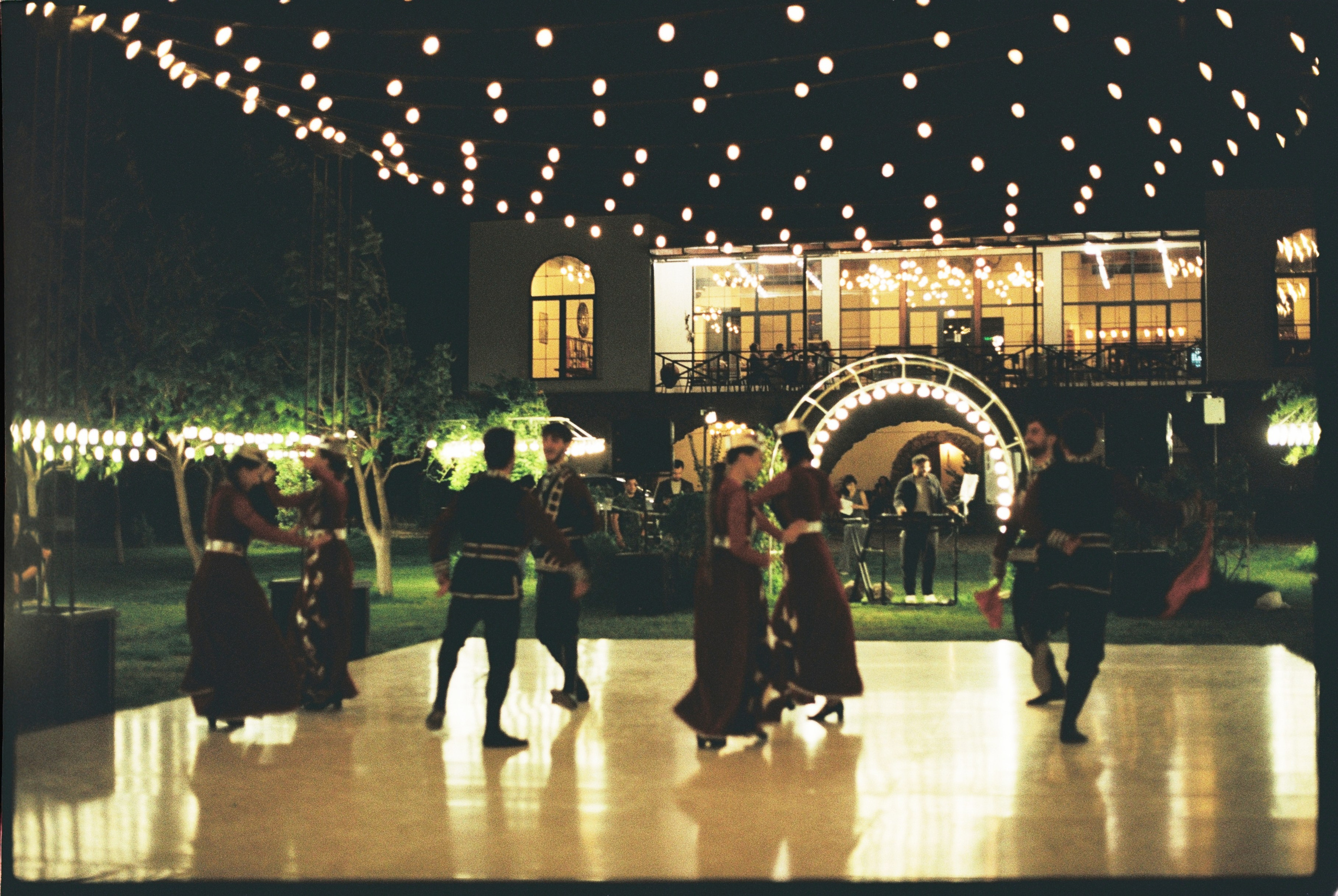 S&S. Ash Hovsepyan Wedding Photographer in Europe, USA and Worldwide