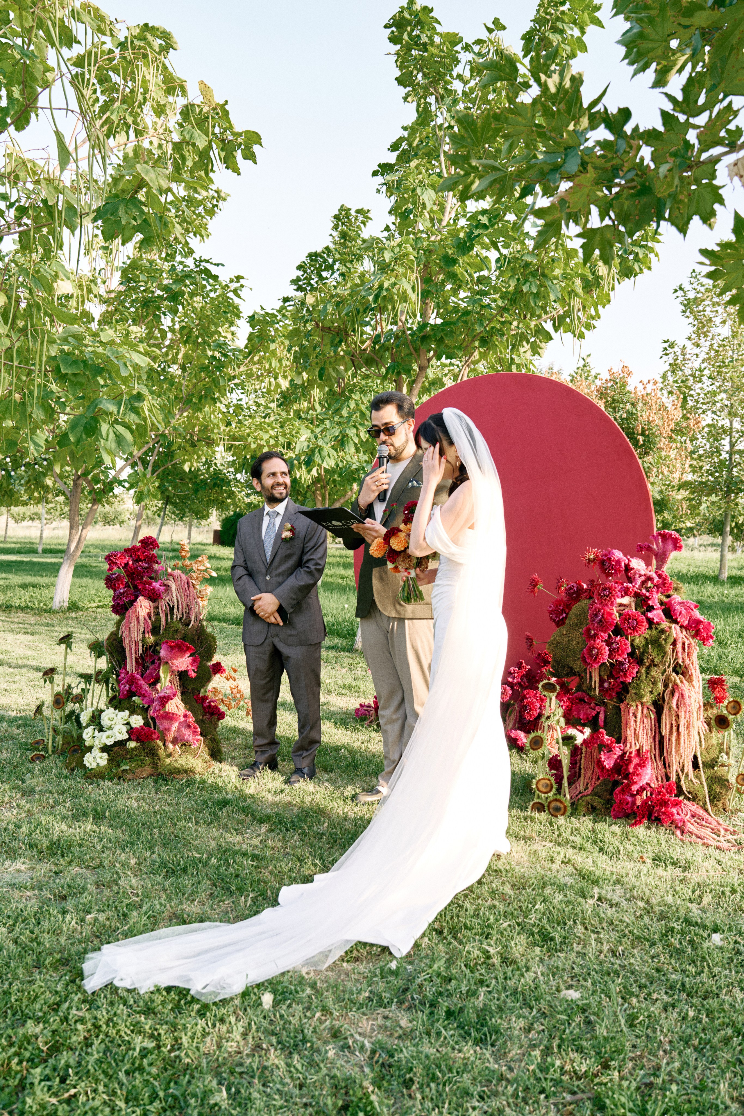 S&S. Ash Hovsepyan Wedding Photographer in Europe, USA and Worldwide