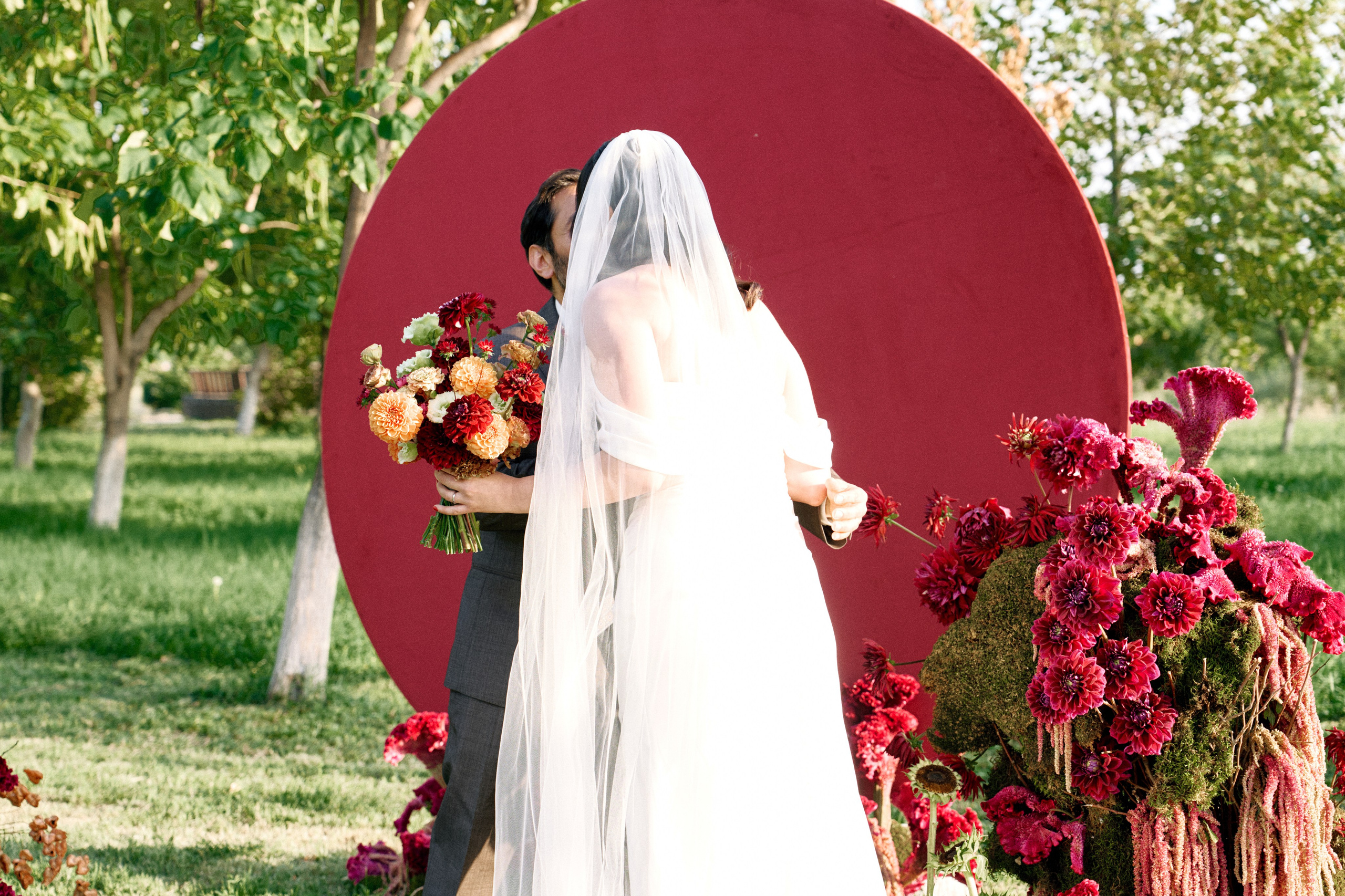 S&S. Ash Hovsepyan Wedding Photographer in Europe, USA and Worldwide